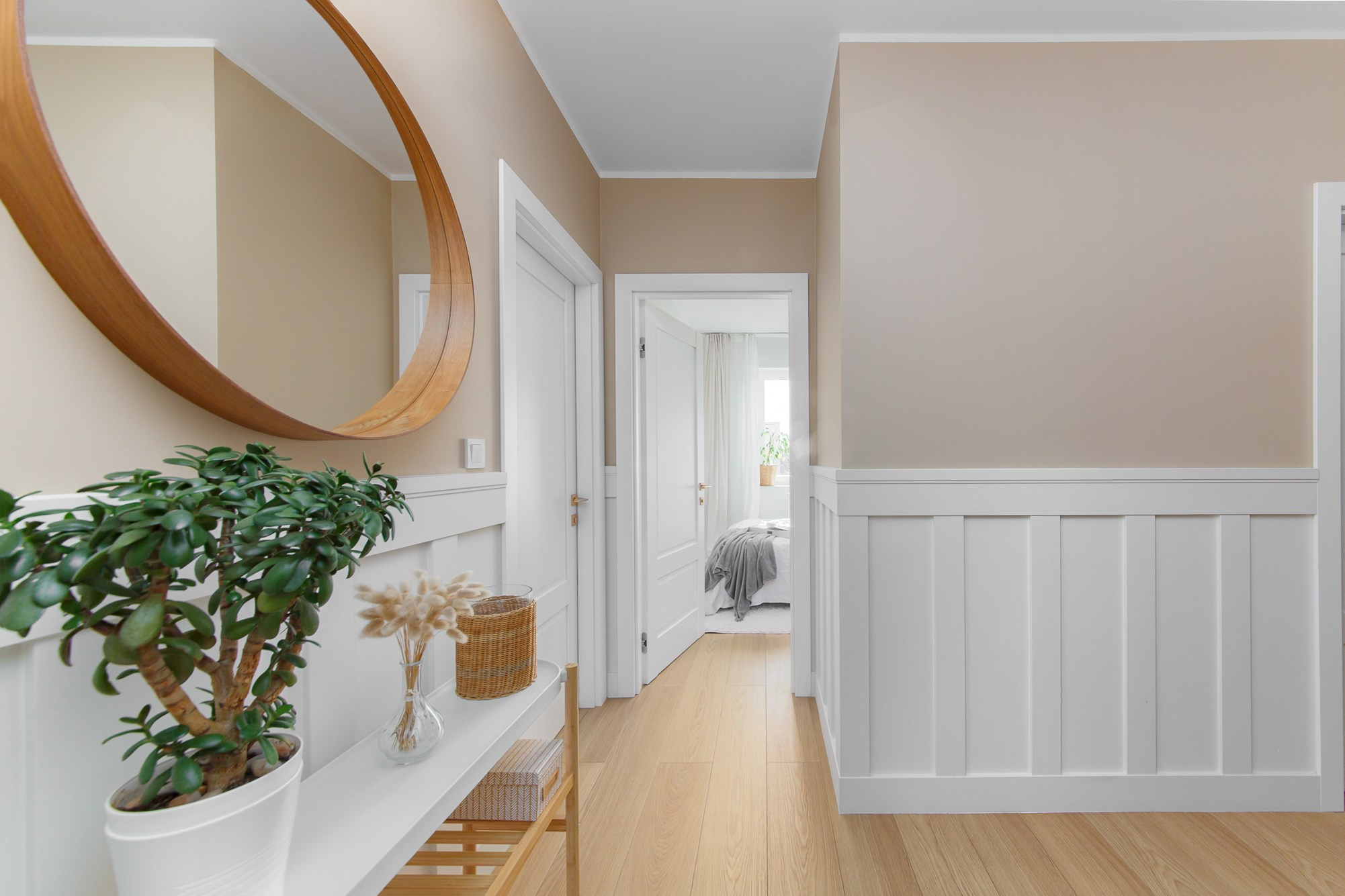 Fotografia nieruchomości, wnętrz, mieszkań, restauracji, biur i apartamentów. Wedding and portrait photographer in Poland Vitali Frozen