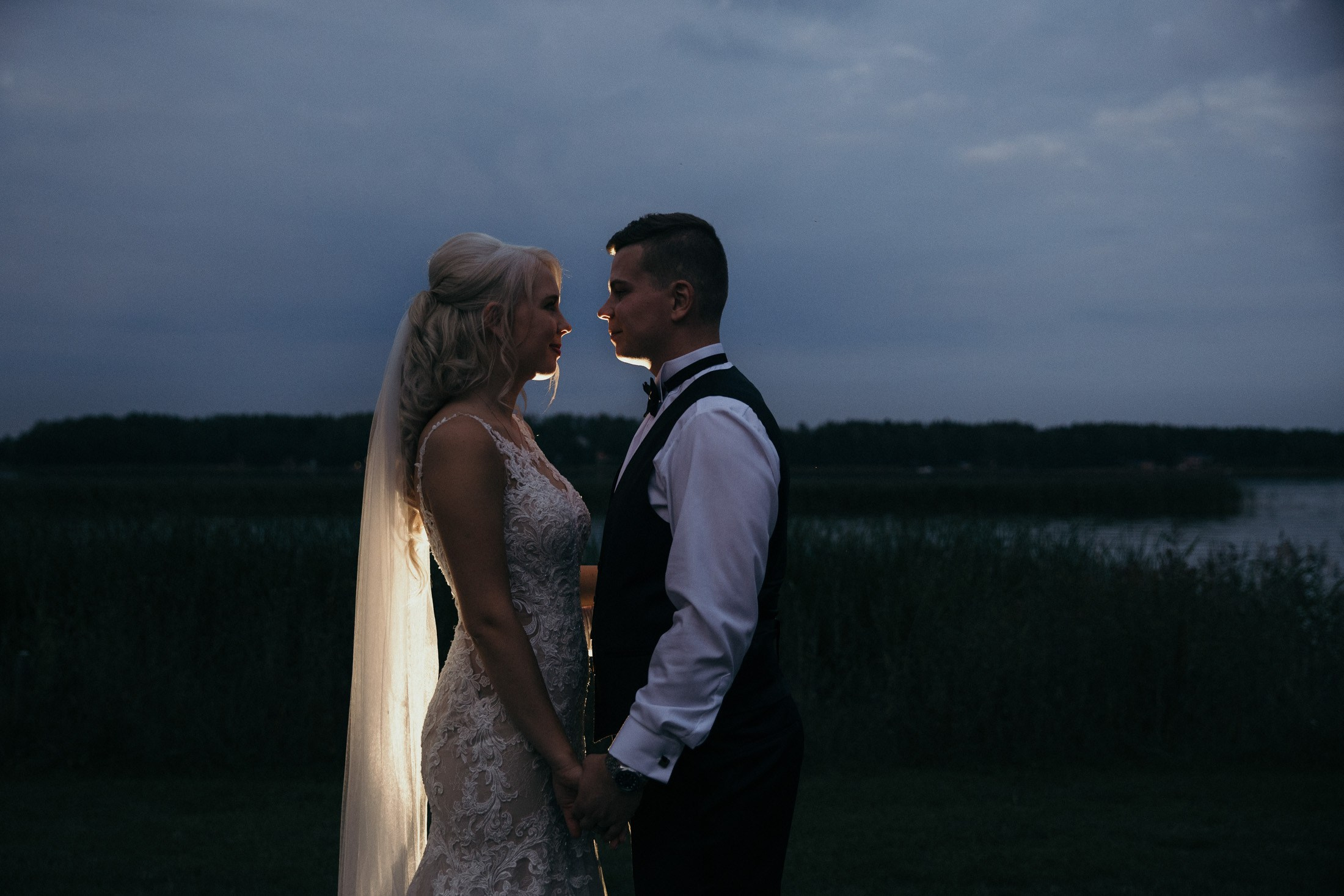 Hääkuvaaja Porvoo | Hääkuvaus Villa Haikko