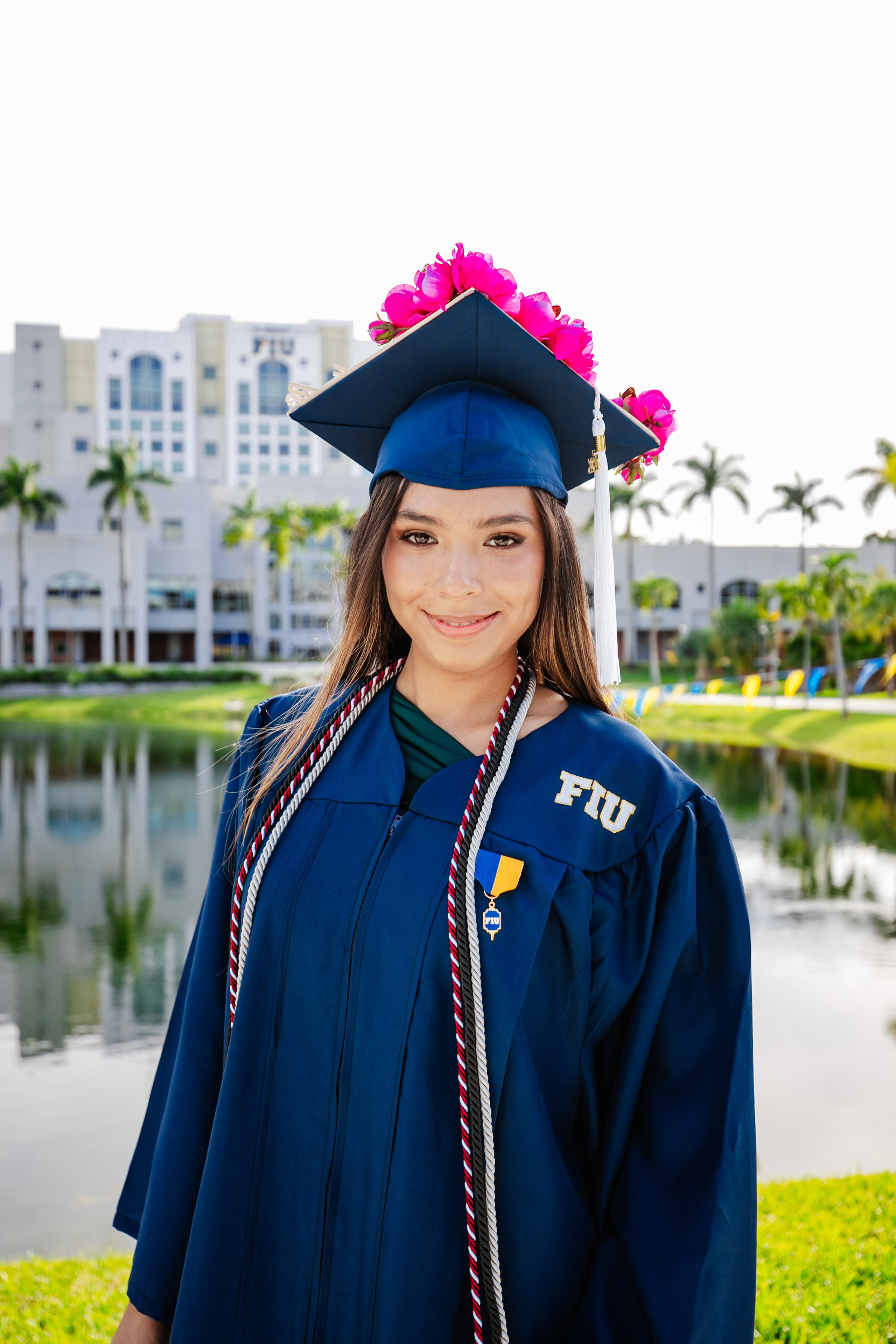 Graduation photographer in Miami. Portrait and graduation photographer Marina Simanava