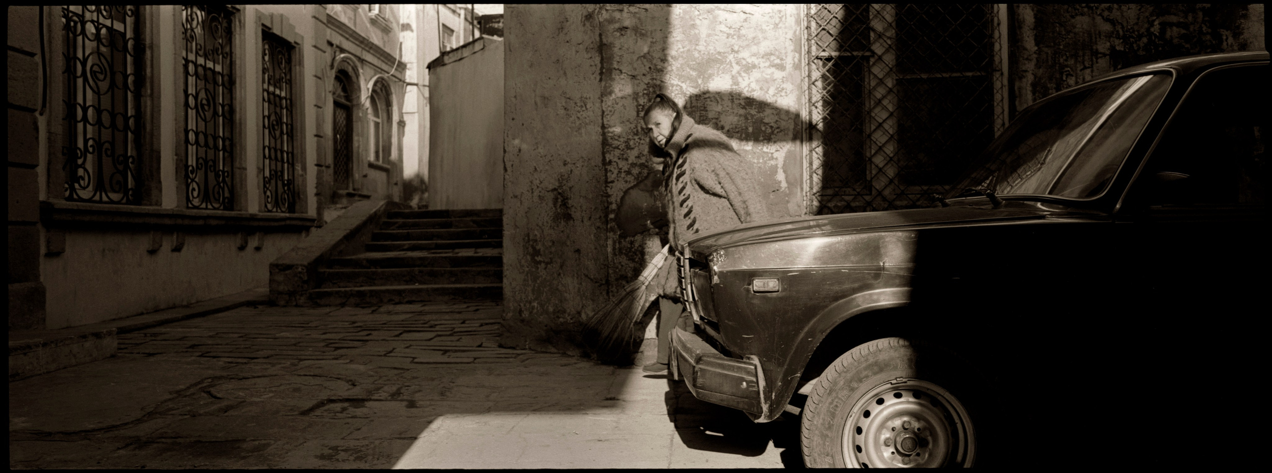 Departing. Icherisheher,  Baku, 2005