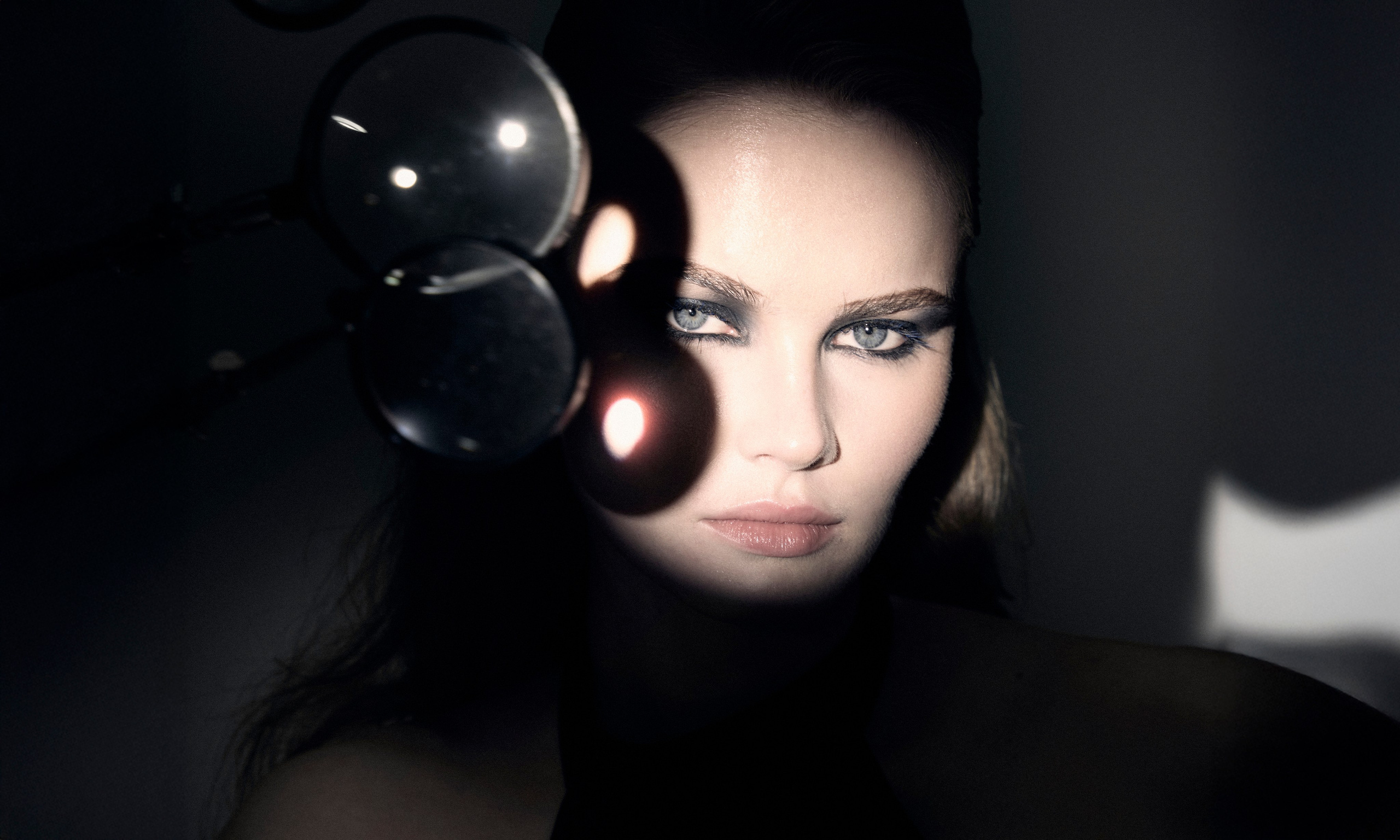 Anna Omni — concept photographer and digital artist in Riga, Latvia