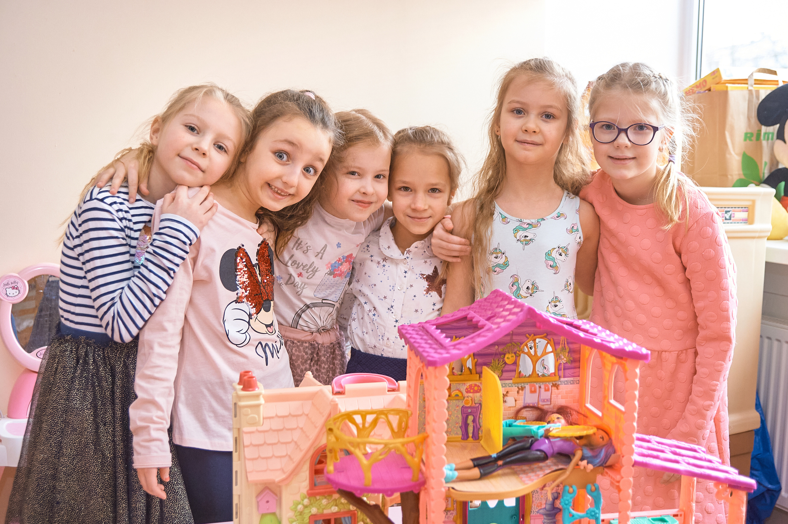 выпускные альбомы, выпускной альбом Таллинн, детский фотограф, школьный фотограф Таллин, фотограф на школьный выпускной Таллин, фотосессия в школе Таллин, фото для школьного альбома Таллин, школьная фотосъёмка Таллин, lõpualbumid, lõpualbum Tallinnas, lastefotograaf, koolifotograaf Tallinnas, fotograaf kooli lõpetamiseks Tallinnas, fotosessioon koolis Tallinnas, fotod koolialbumi jaoks Tallinnas, koolifotosessioon Tallinnas