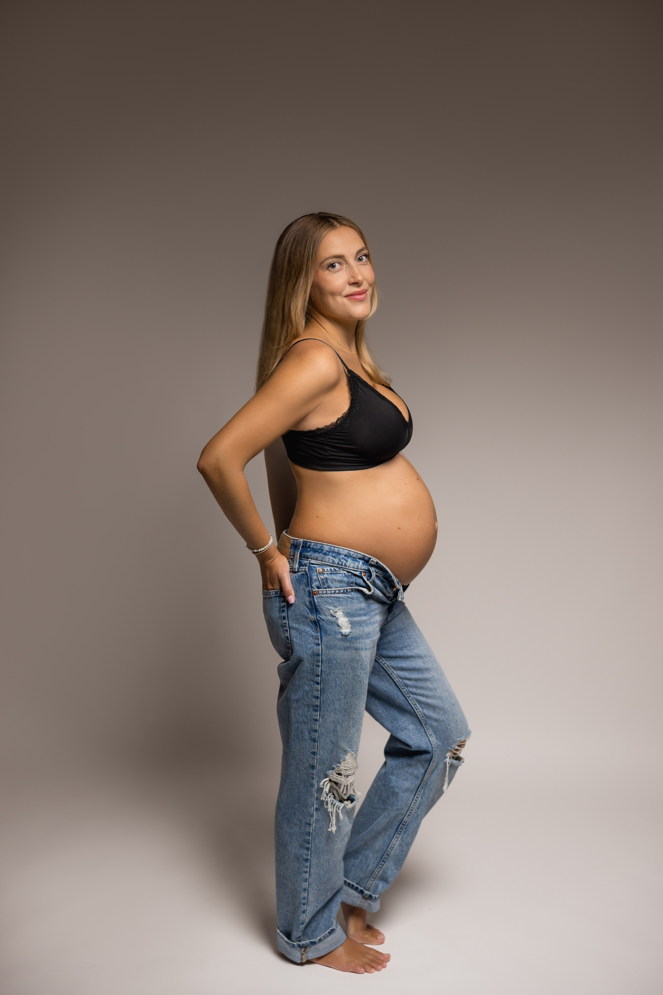 Babybauchshooting. Neugeborenenfotografie Pforzheim Katharina Jozic