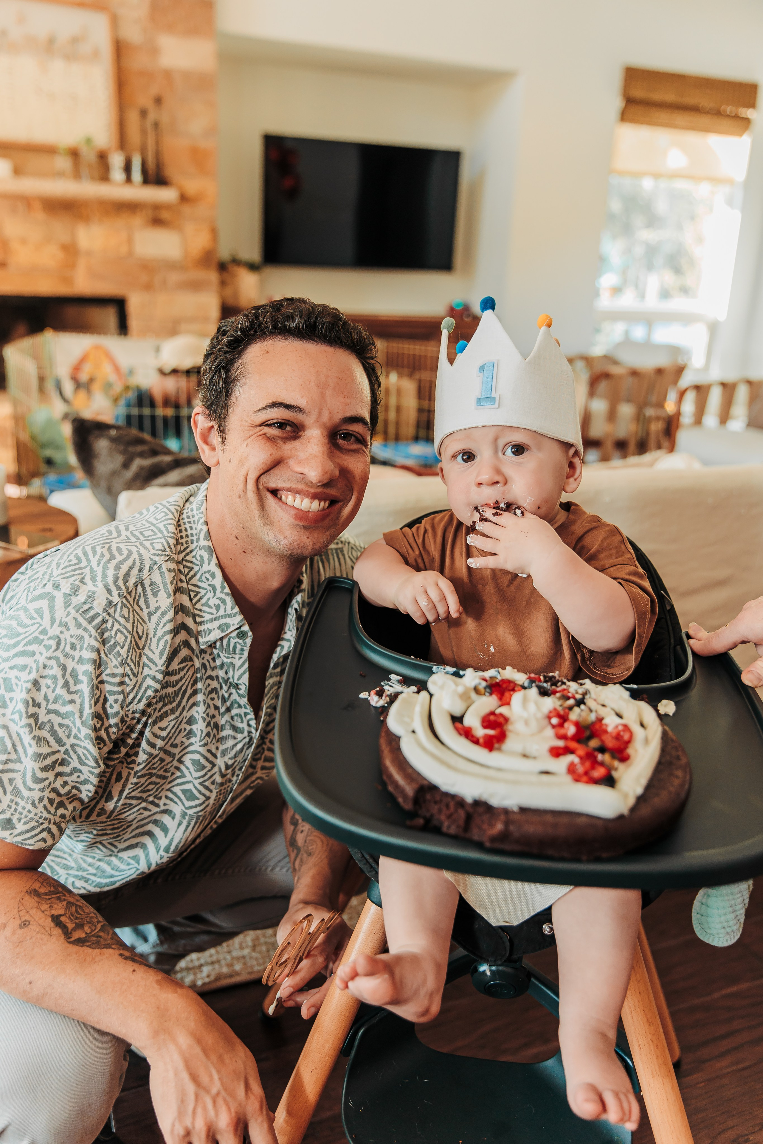 HAWK’S 1ST BIRTHDAY. AUSTIN, TEXAS. A FRIENDS AND FAMILY GATHERING. Professional Photography in Austin, TX — Family, Newborn, Maternity