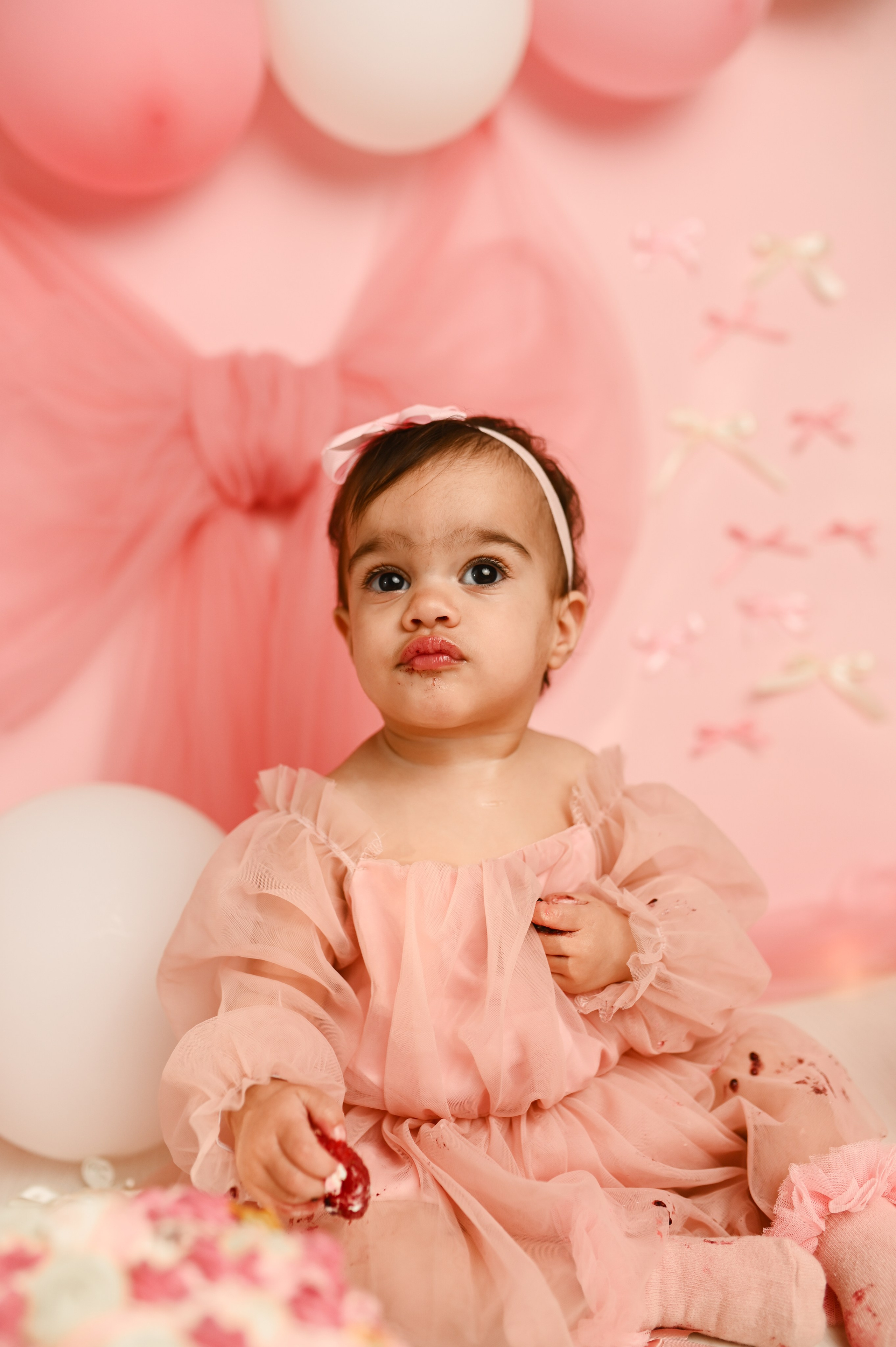 Cake smash rhodes / επαγγελματική φωτογράφιση στη Ρόδο. Φωτογράφος νεογέννητων στη Ρόδο. Φωτογράφιση εγκυμοσύνης