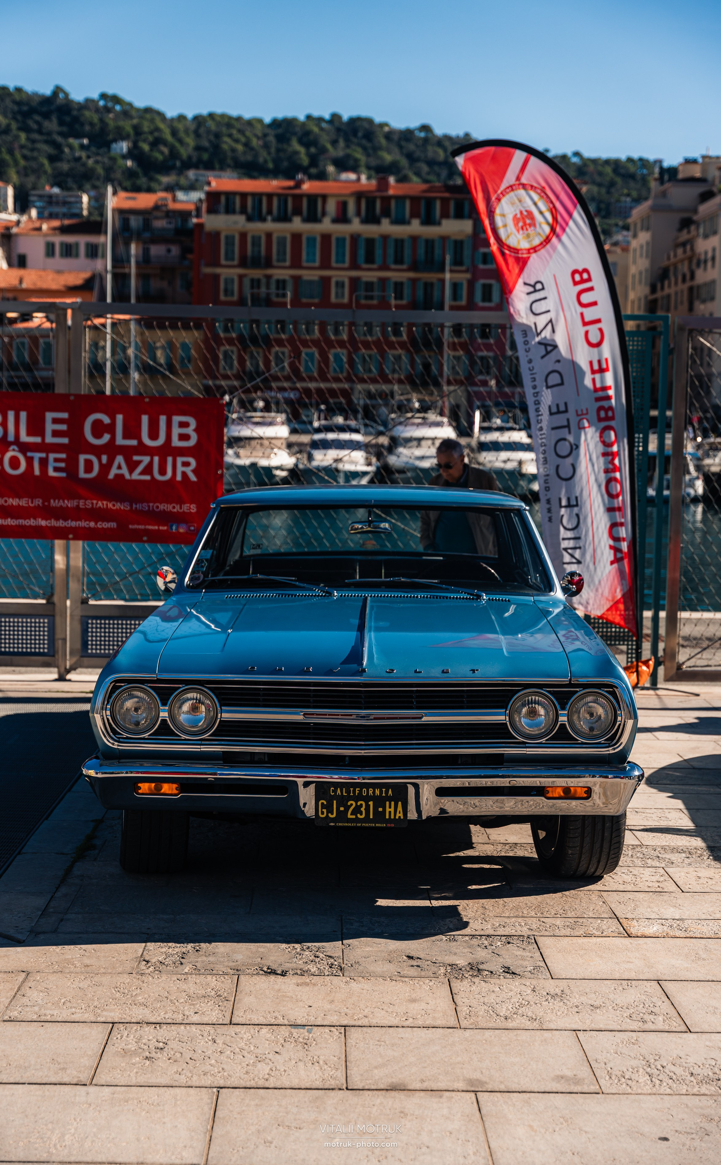 Cars and Socca. Photographe de voitures à Paris — Vitalii Motruk