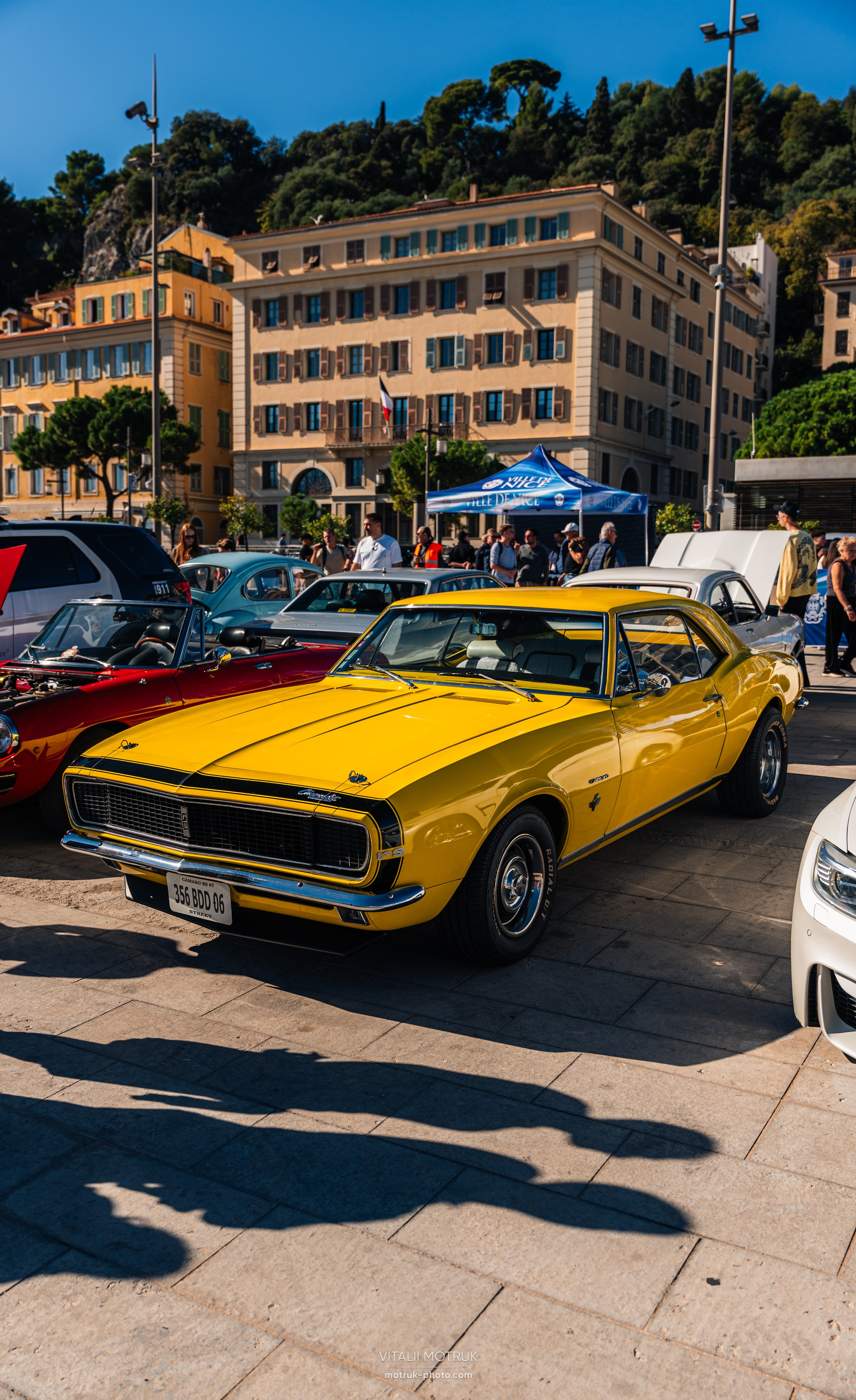 Cars and Socca. Photographe de voitures à Paris — Vitalii Motruk