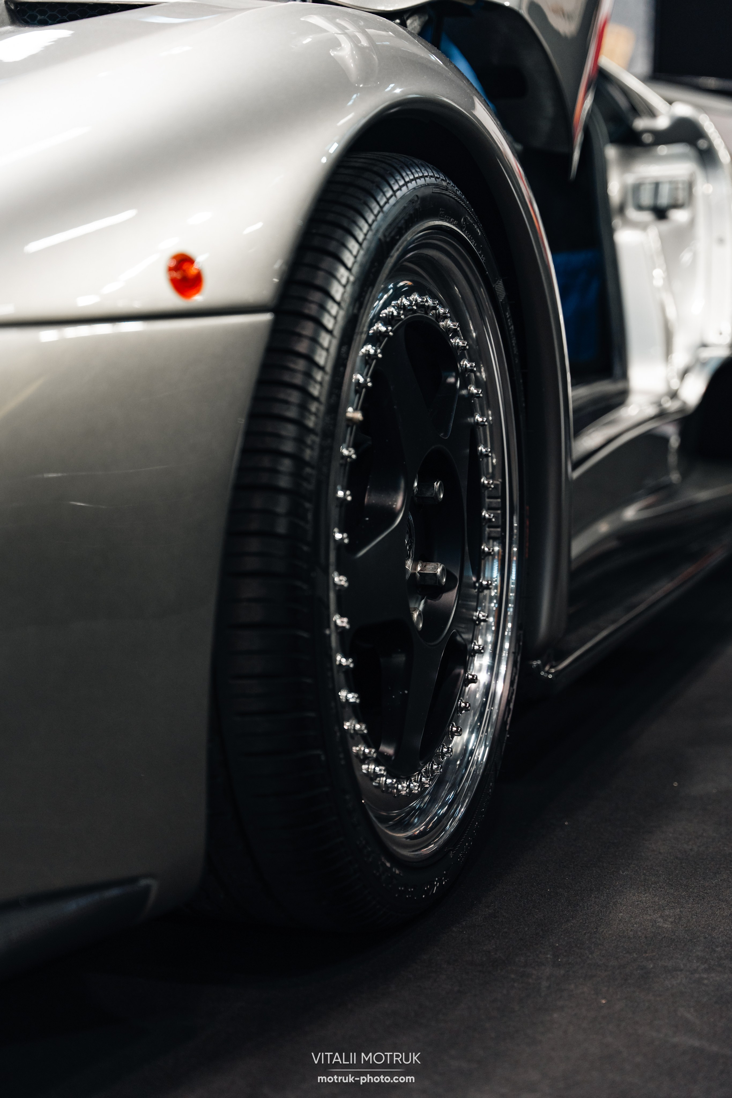 Retromobile-2024. Photographe de voitures à Paris — Vitalii Motruk