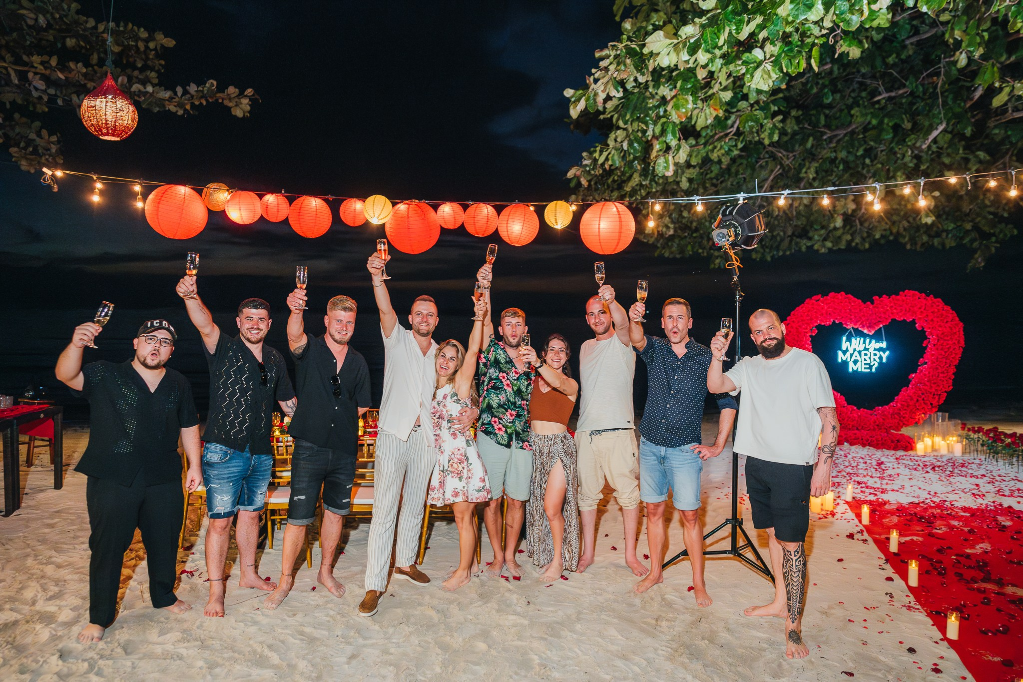 Invite friends. Romantic proposal on Koh Samui, Thailand