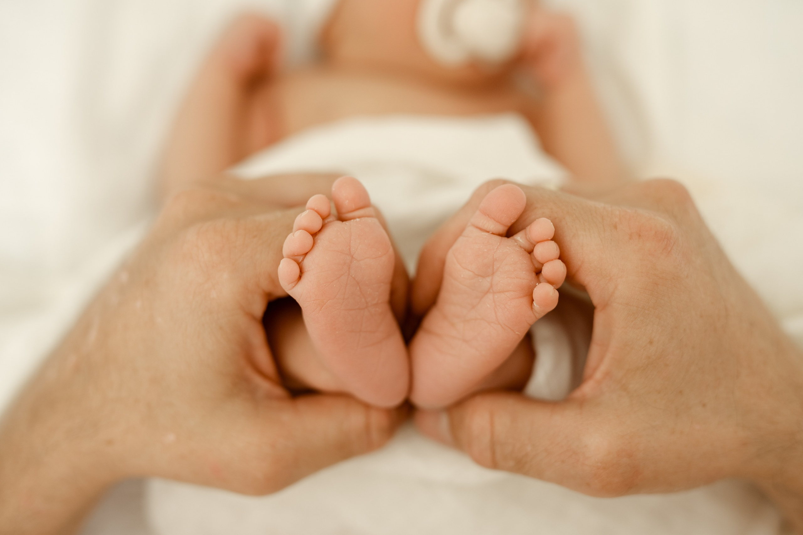 Fotograf rodzinny Łódź – naturalne zdjęcia w domu