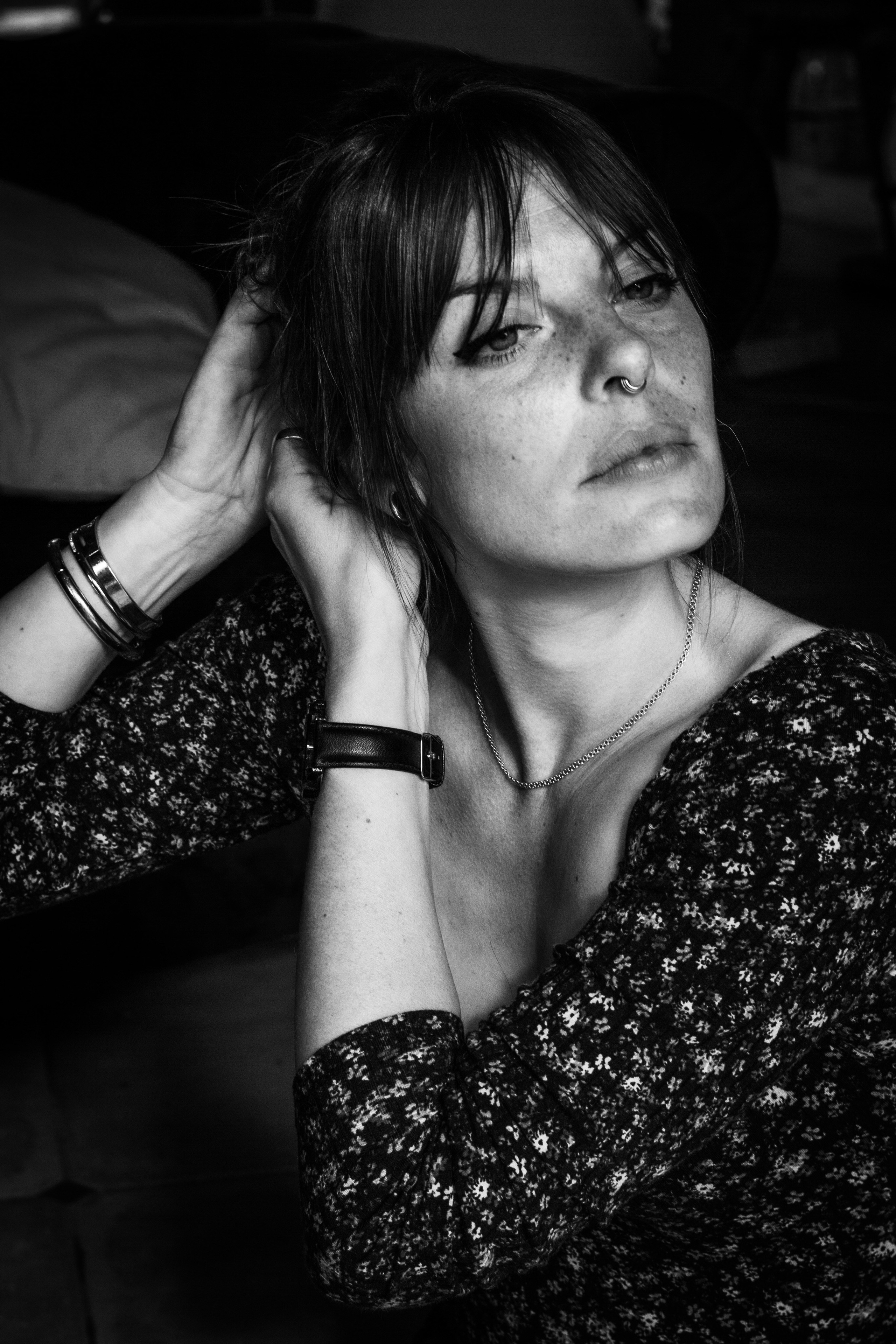 Photographe Portrait à Poitiers, Châtellerault et Tours – Capturer Votre Essence Authentique. Photographe professionnelle à Poitiers, Tours et Châtellerault | Studio photo entre Poitiers et Tours – portraits, familles, entreprises, ma