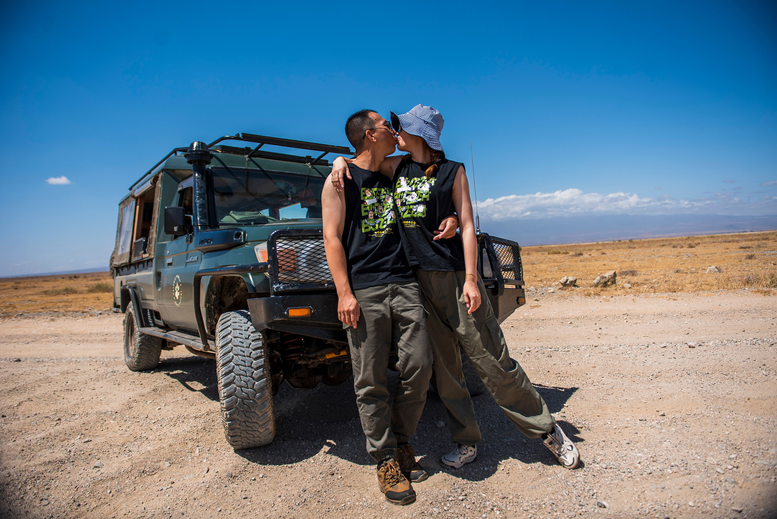 Luxury honeymoon photographer Kenya