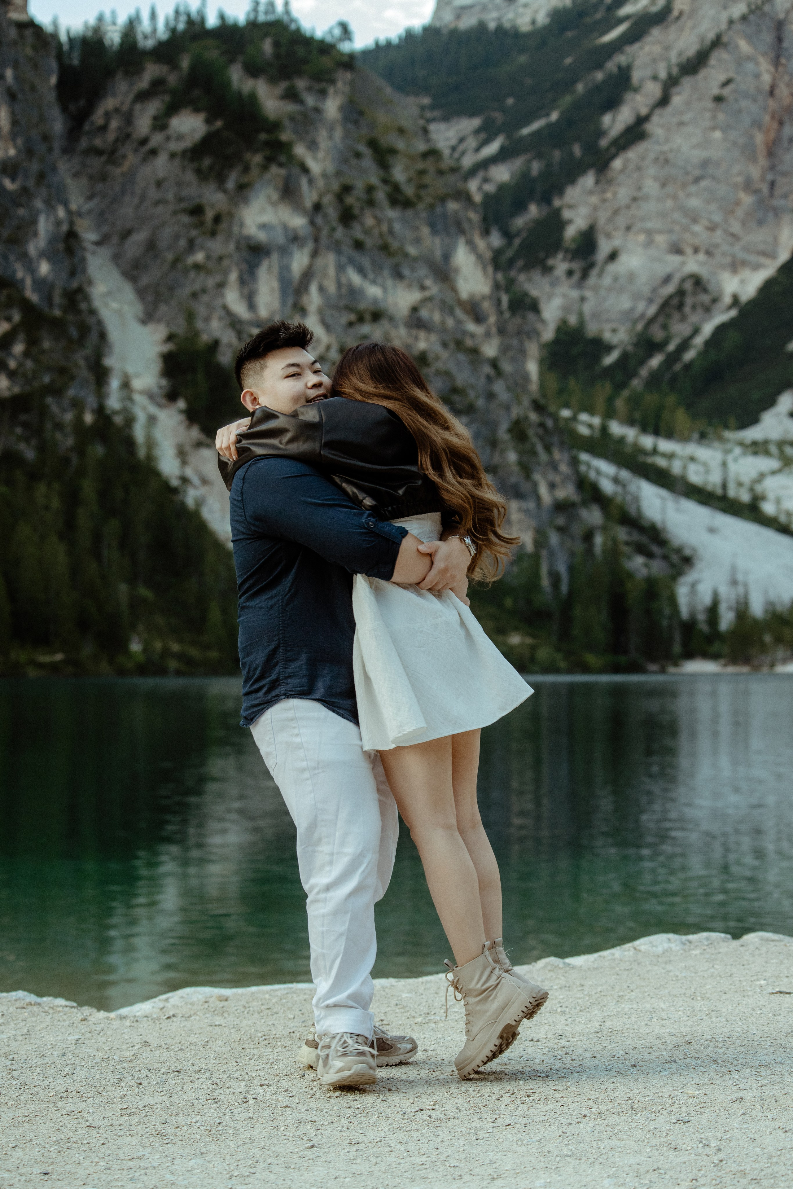 Sunrise proposal at Lago di Braies | Dreamy engagement in the Dolomites. Iceland elopement photographer & videographer