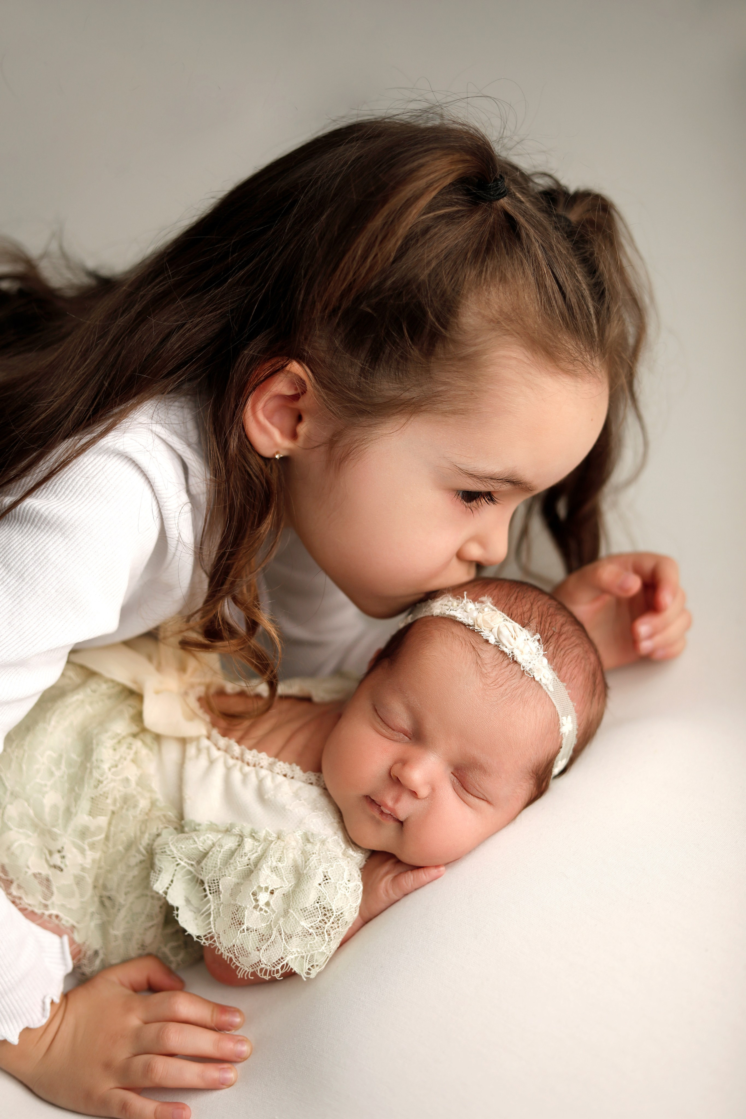 Babyfotograf Ulm, Babyfotograf Neu-Ulm, Babyfotograf Münsingen, Babyfotograf Metzingen, Babyfotograf Göppingen, Babyfotograf Tübingen, Babyfotograf Memmingen, Babyfotograf Reutlingen, Babyfotograf Stuttgart, Babyfotograf Günzburg, Babyfotograf Biberach an der Riss, Babyfotograf Alb-Donau-Kreis, Babyfotograf Bad Saulgau, Babyfotograf Bad Waldsee, Babyfotograf Ehingen, neugeborenenfotografie Ulm, neugeborenenfotografie Neu-Ulm, neugeborenenfotografie Stuttgart, neugeborenenfotografie Metzingen, neugeborenenfotografie Münsingen, neugeborenenfotografie Bad Saulgau, neugeborenenfotografie Bad Waldsee, neugeborenenfotografie Ehingen, neugeborenenfotografie Langenau, neugeborenenfotografie Ravensburg, neugeborenenfotografie Sigmaringen, Fograf Ulm, Fotograf Ehingen, Fotograf Bad Waldsee, Fotograf Friedrichshafen, Baby Ulm, Entbindung Ulm, babyfotograf Erbach, Babyfotograf Blabeuren, Babyfotograf Biberach, babyshooting ulm, babyshooting metzingen, babyshooting ehingen, Babybauchshooting, Schwangerschaftsshooting, Babybauchbilder, Babybauchfotografie Ulm, Matmaternity, studiophotography.studiophotoshoot