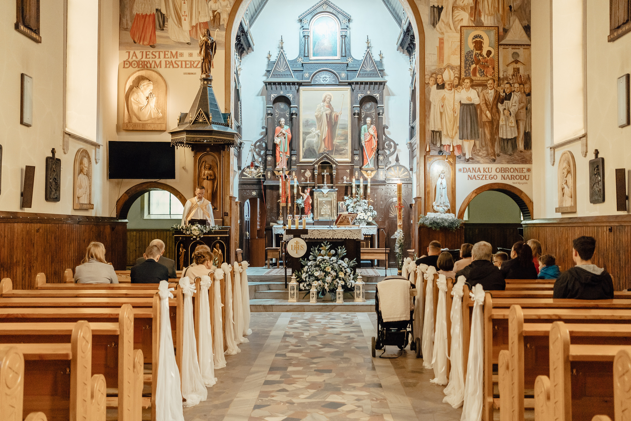 Reportaż z okazji chrztu świętego w Łodzi.