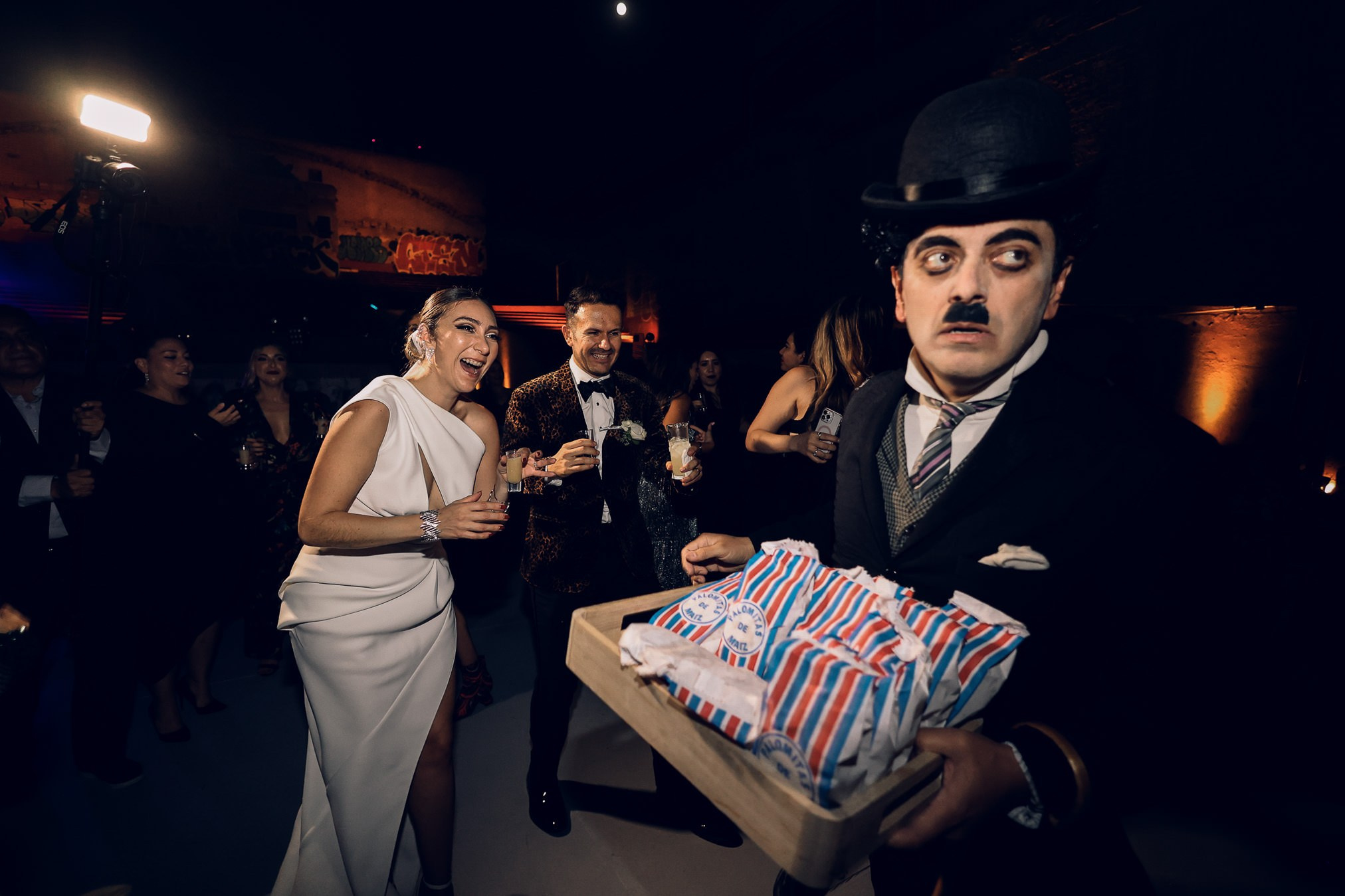 Tijuana Antiguo cine Bujazan, Boda Sherlinne y Joaquin. Estudio de fotografia en Tijuana