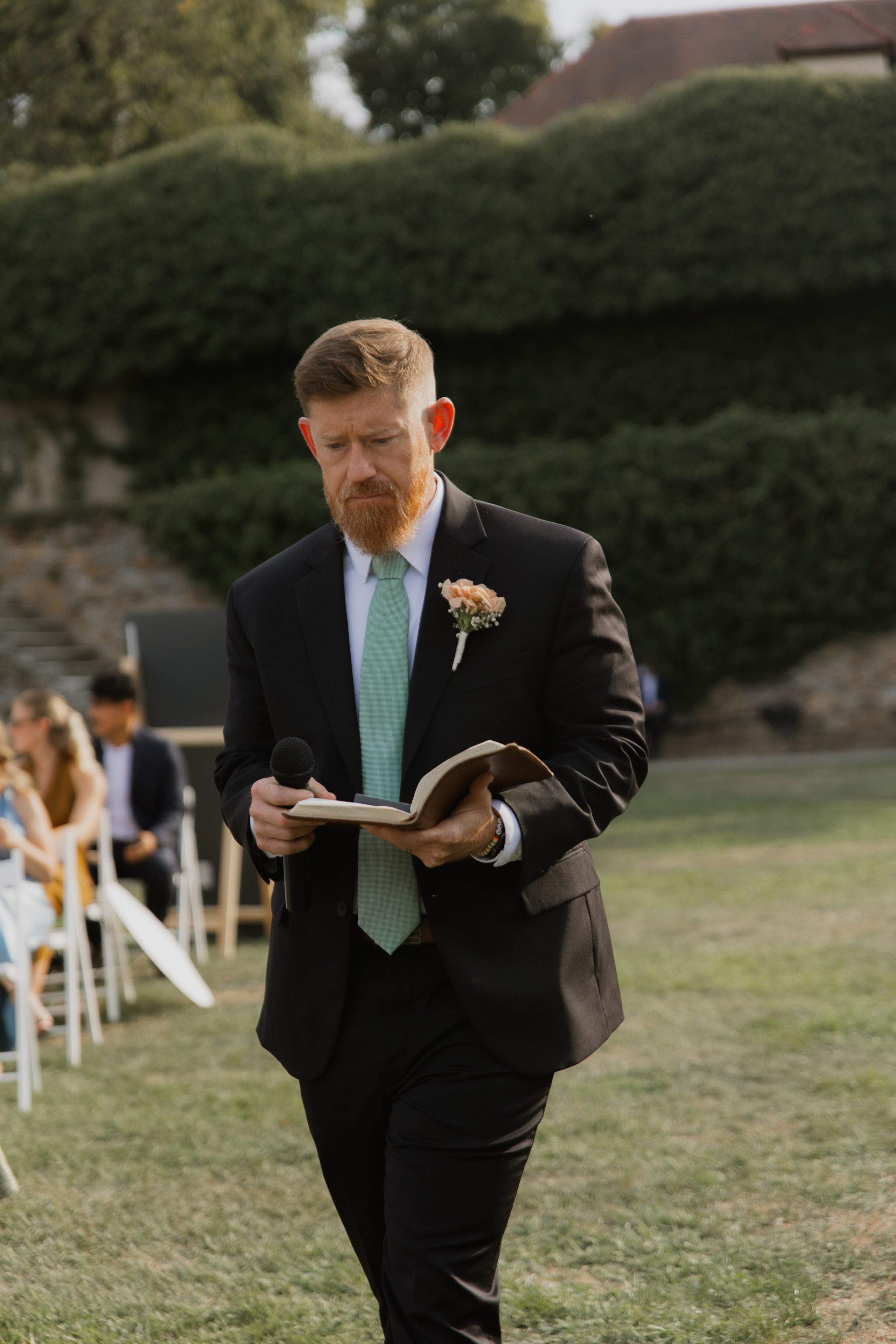 Elegant Castle Wedding in Austria | Alwin & Ruth’s Fairytale Celebration. Wedding photographer and videographer based in Timisoara, Romania