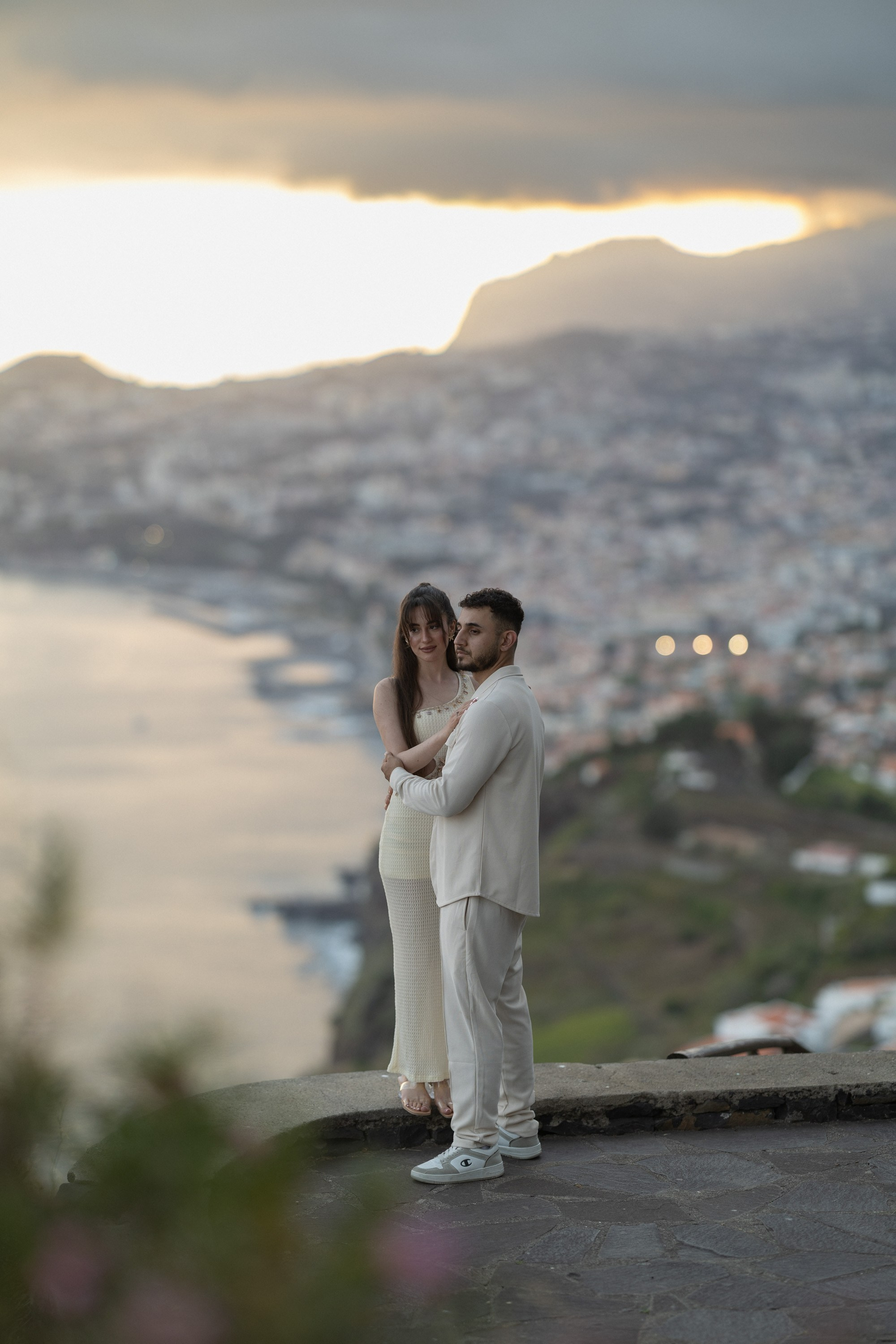 Secret proposal engagement photoshoot in Funchal Madeira. Fotógrafa na Madeira para casais, pedidos de casamento, elopements e casamentos íntimos | Tatiana