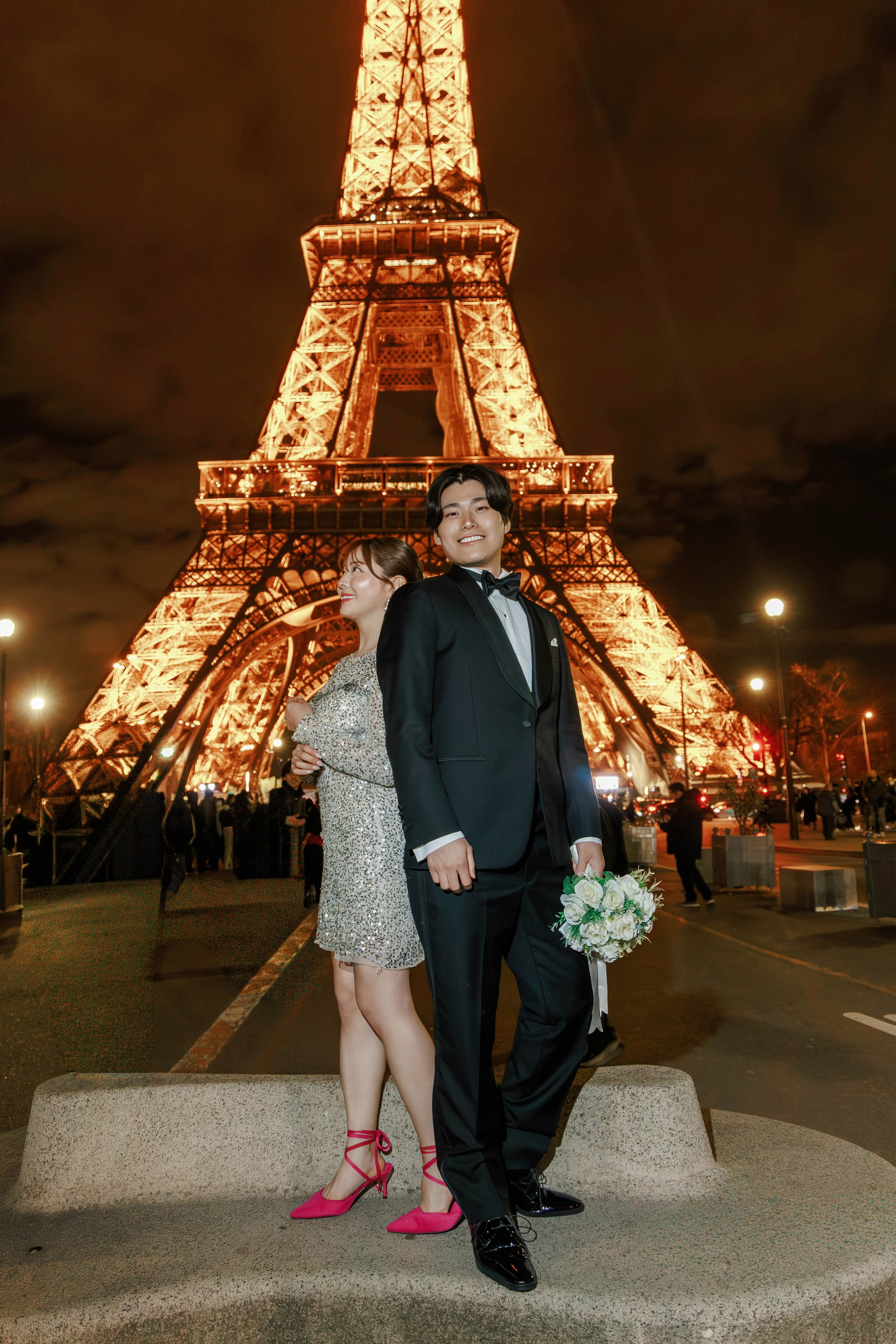 Night Photography in Paris: The Ultimate Luxury Experience for Couples & Proposals. Photographe à Paris