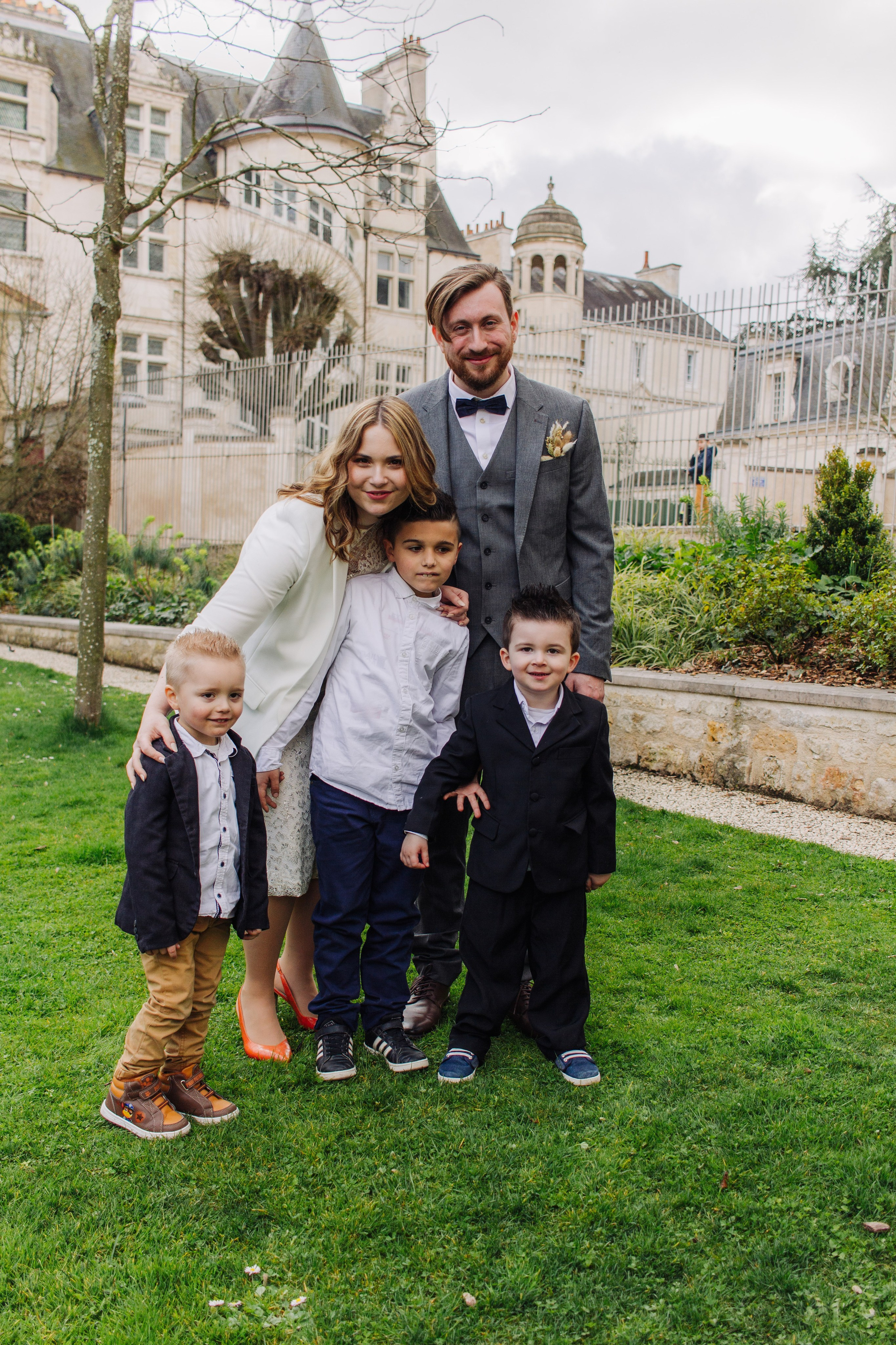 Mariage intimiste de Lorelei et Jeremy. Studio photo « Partage ton bonheur » – Photographe famille près de Châtellerault, Poitiers et Tours
