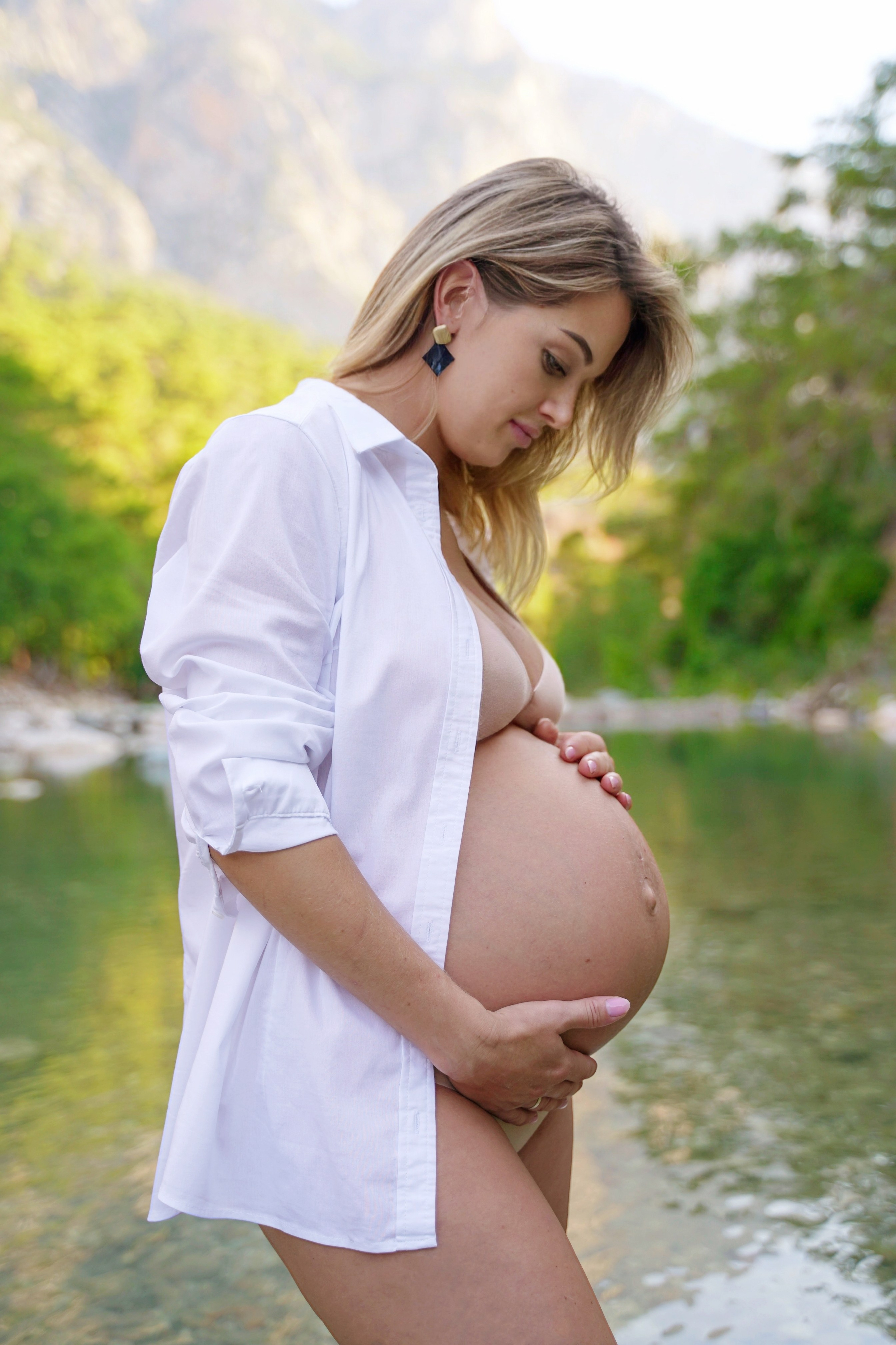 Irina photographer based in Antalya. Available for photoshoots in Kemer, Belek, Side, Bodrum, Kaş, and Fethiye