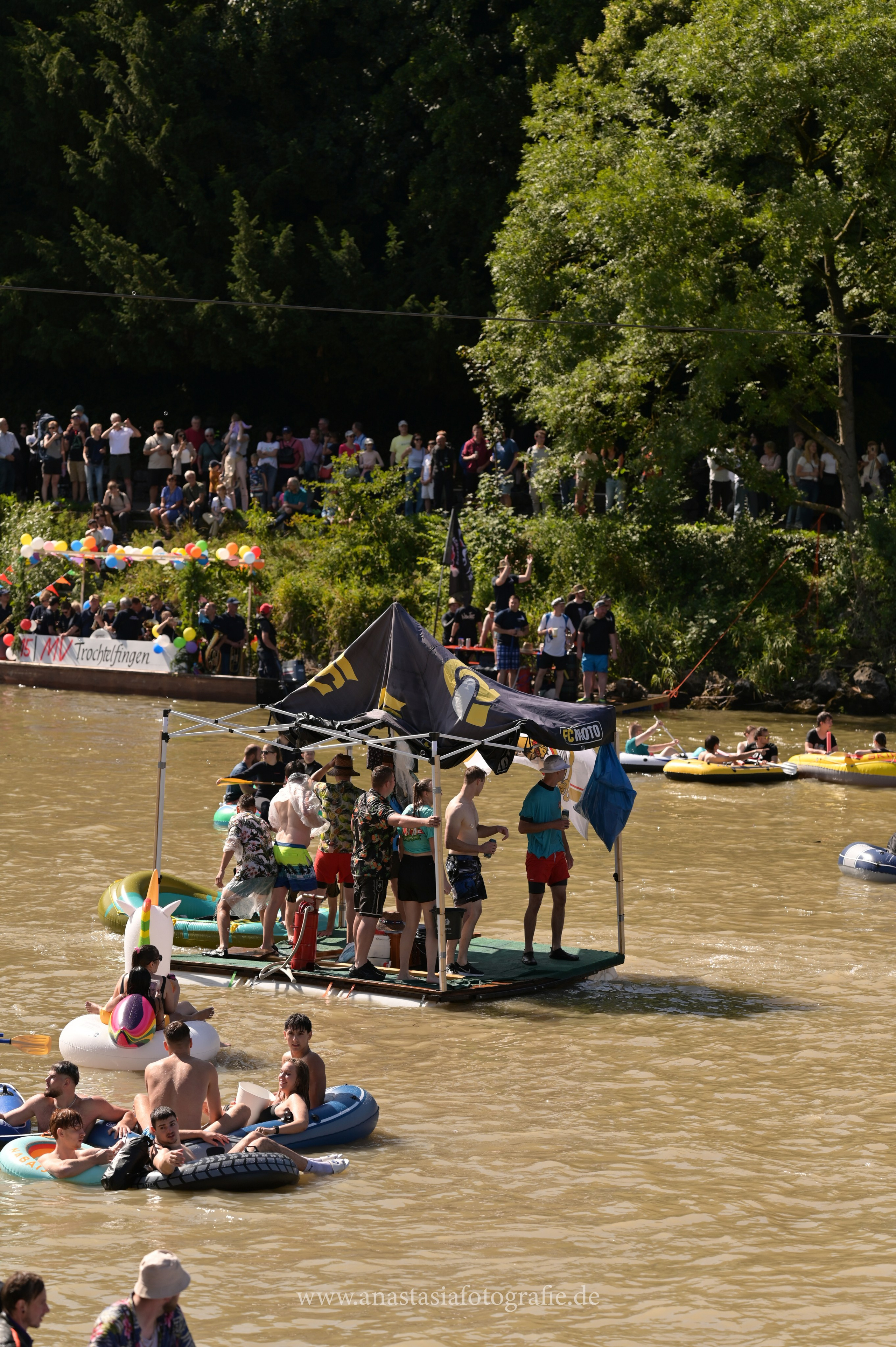 Nabada Ulm 2025. Newbornfotograf Kinderfotograf Ulm Familienfotograf Anastasia Neu-Ulm