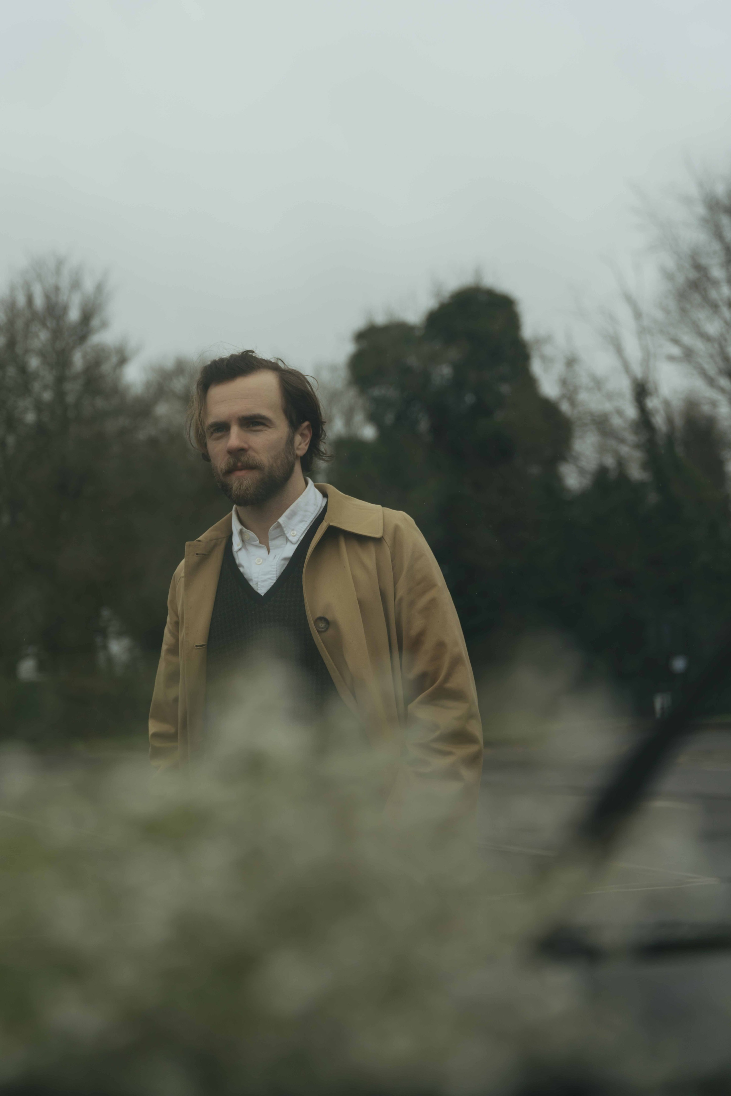 Rainy Engagement Photoshoot in Castle Combe, Cotswolds | Cinematic Love Story. London Wedding Photographer | Engagement & Proposal Photography by Natasha Ferreira