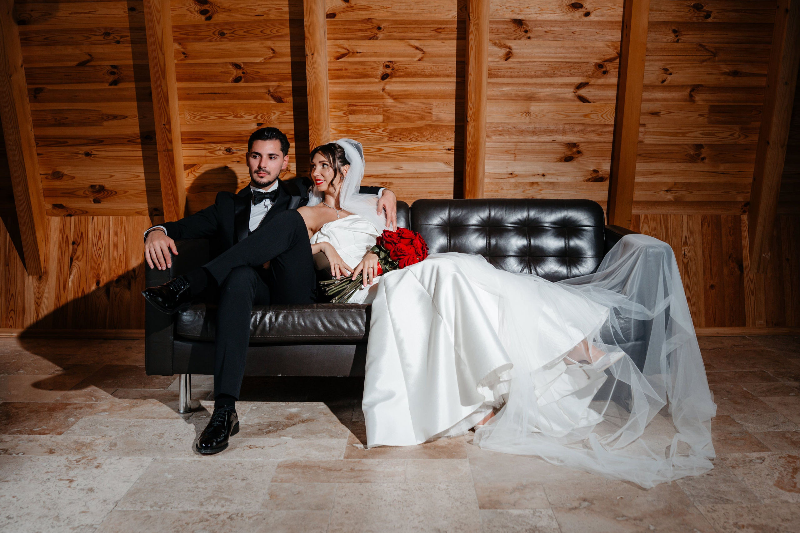 Povestea de nuntă a lui Anca și Dragoș în Bacău | Fotografie de Eveniment. Raw Studio. Fotograful tau de nunta!