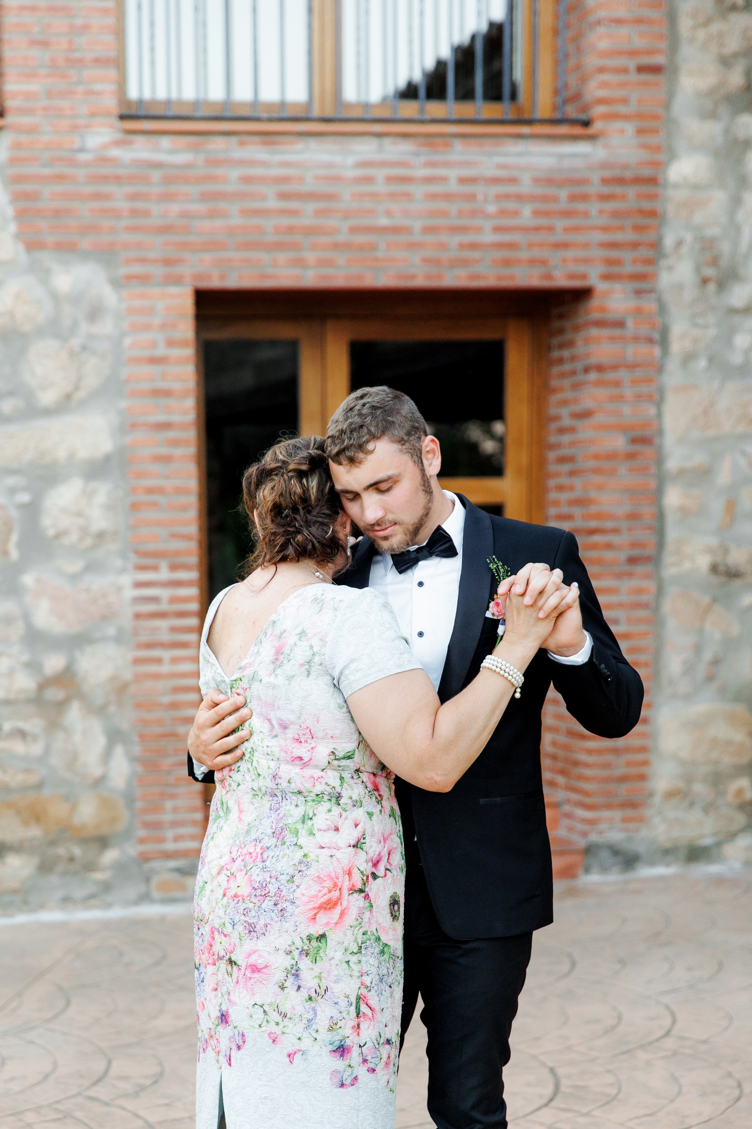 Wedding Venue Mas Huix. Wedding Photographer in Barcelona Lana Alekhina