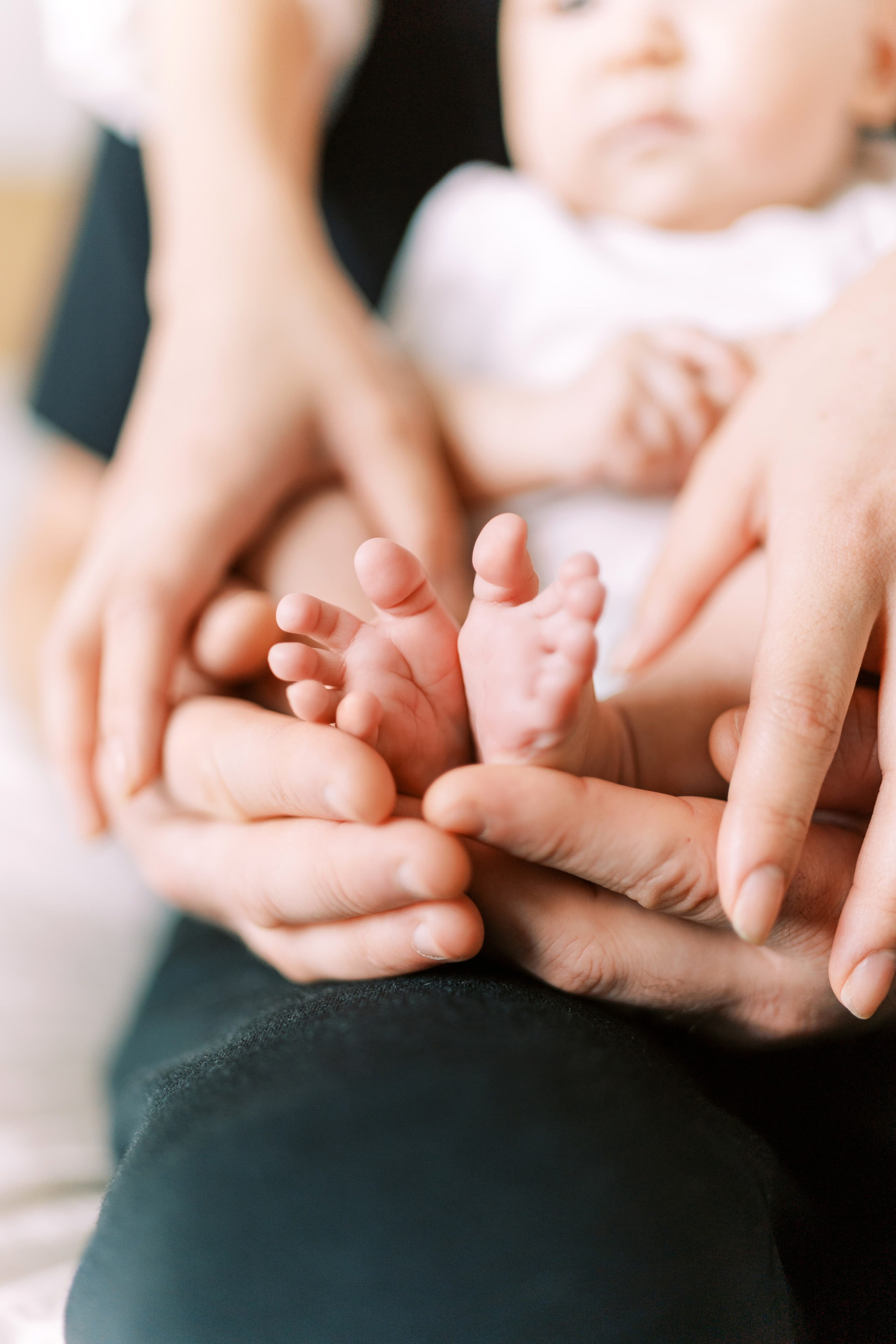 Family photoshoot. Vlad & Viktoria and baby. February 2024. EVAN ARISTOV WEDDING PHOTOGRAPHY — Seattle Wedding Photographer