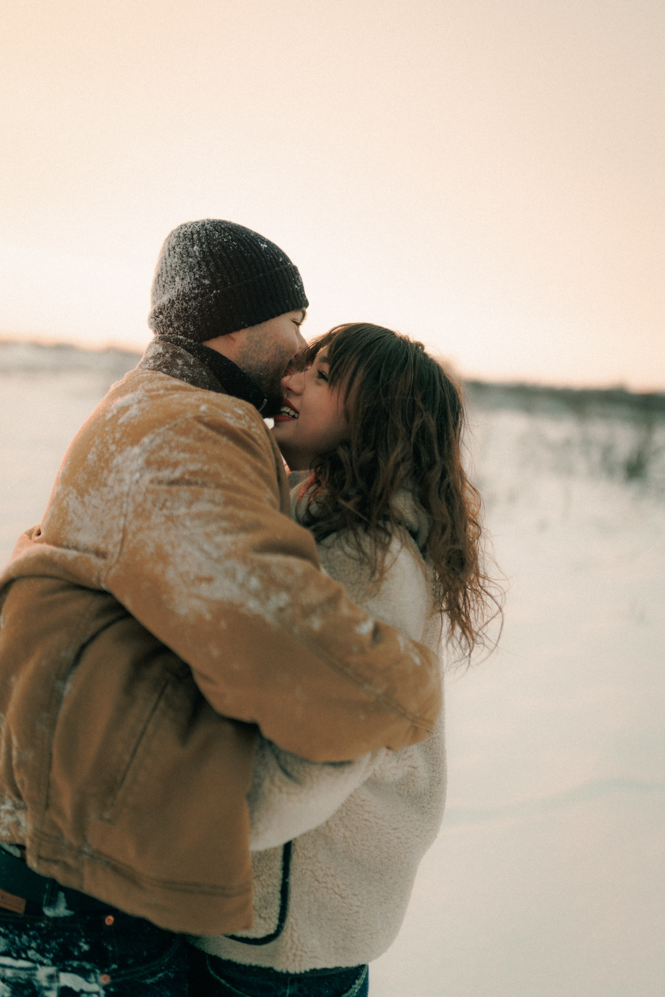 Snowy. Wedding photographer and videographer based in Timisoara, Romania