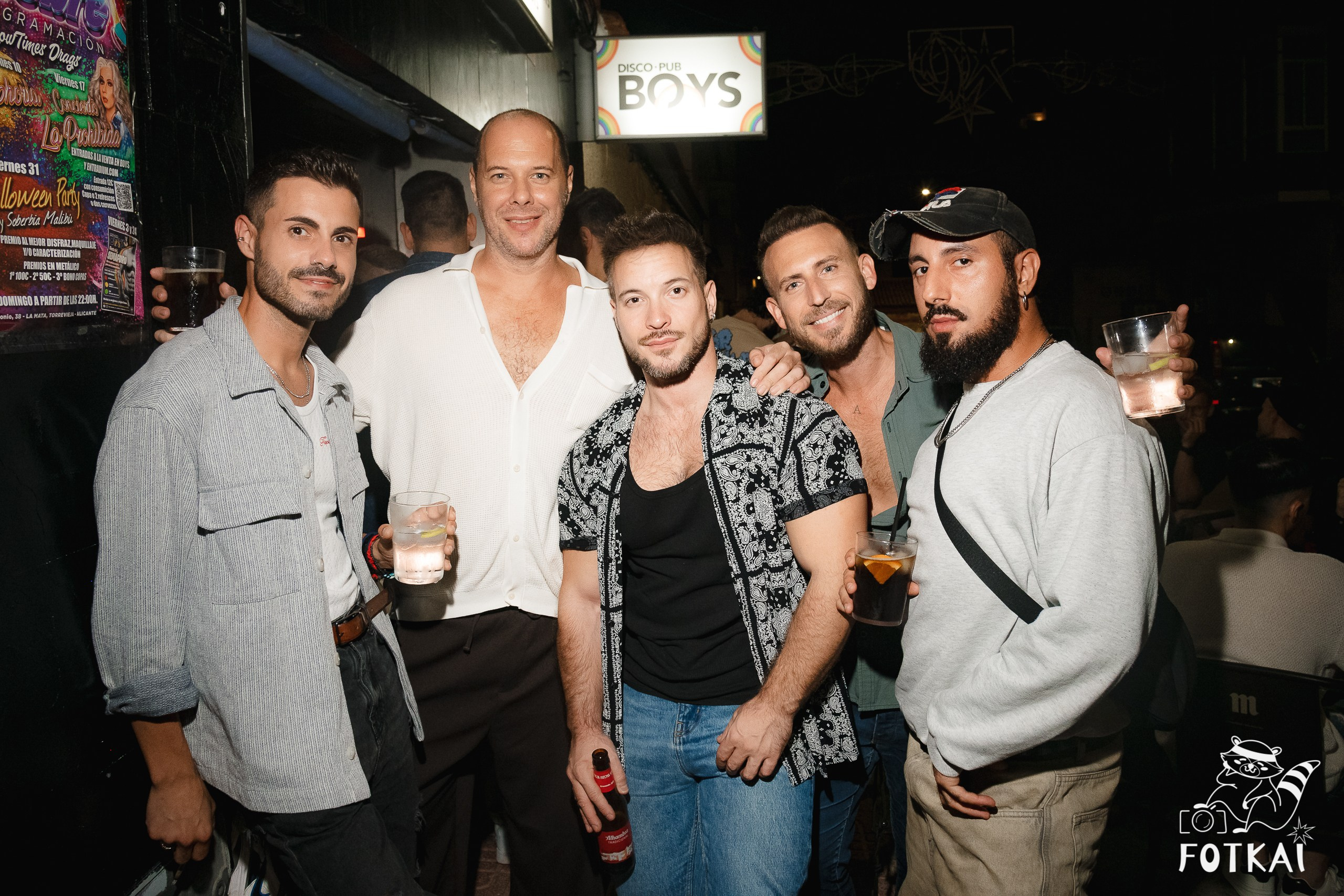 La Prohibida — Reportaje fotográfico en Boys Disco Pub La Mata Torrevieja | FOTKAI