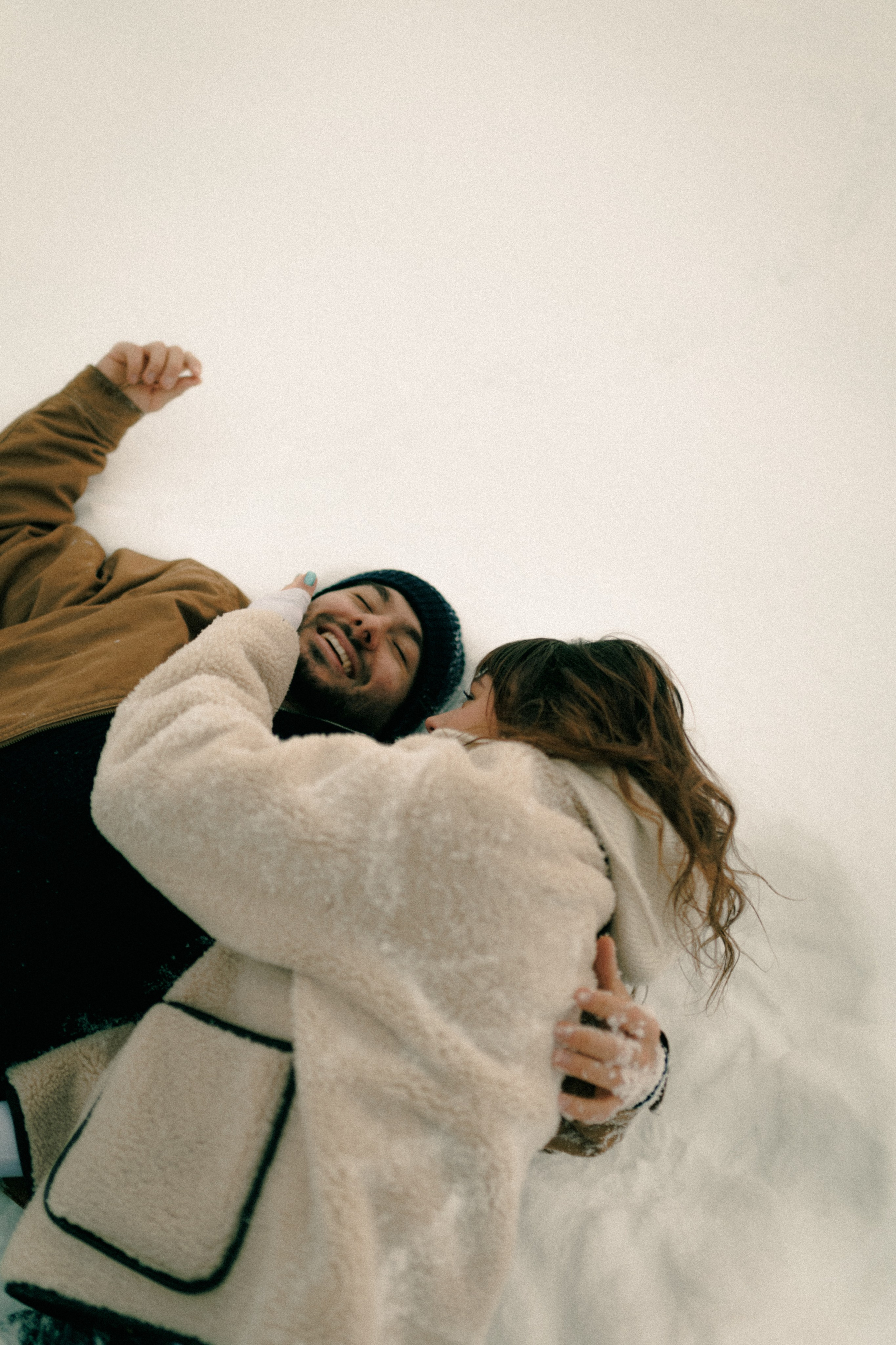 Snowy. Wedding photographer and videographer based in Timisoara, Romania