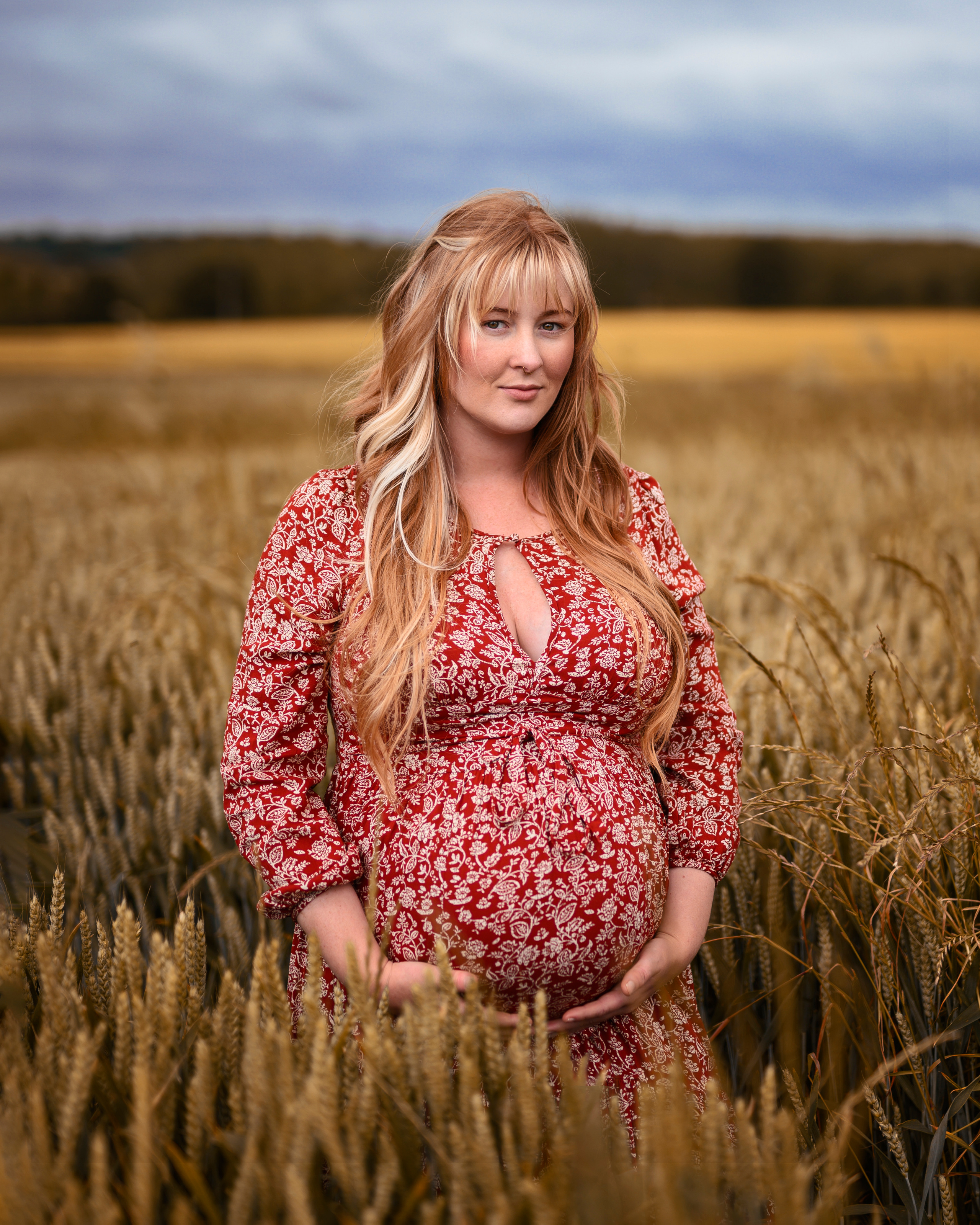 Pregnancy photoshoot in Ackworth. Rapley Photography | West Yorkshire Wedding & Portrait Photographer