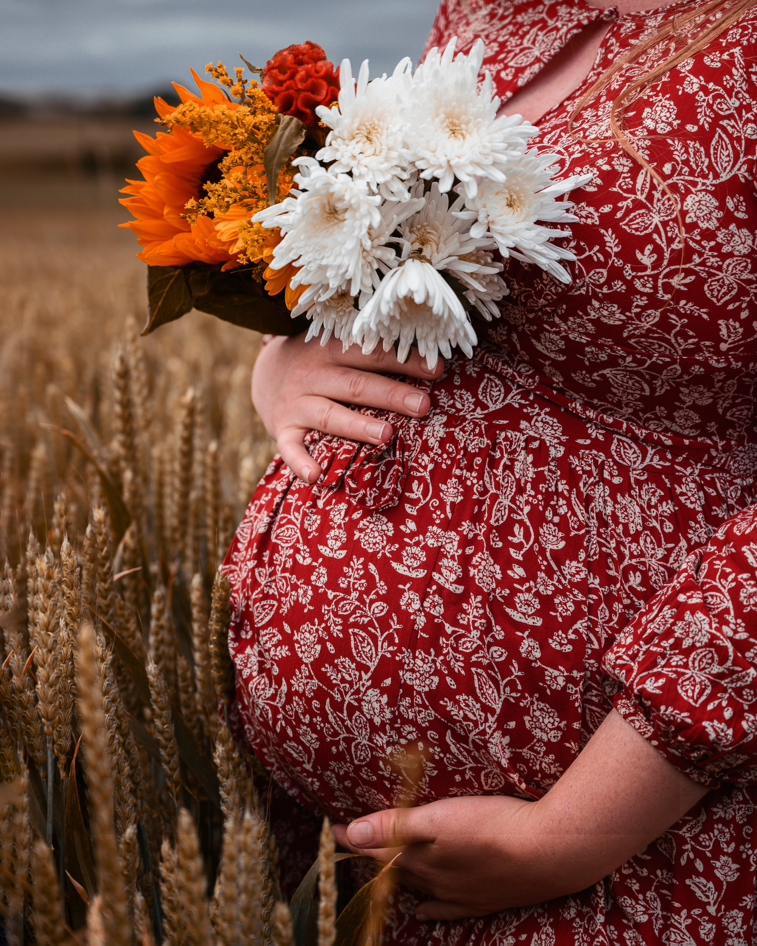 Pregnancy photoshoot in Ackworth. Rapley Photography | West Yorkshire Wedding & Portrait Photographer