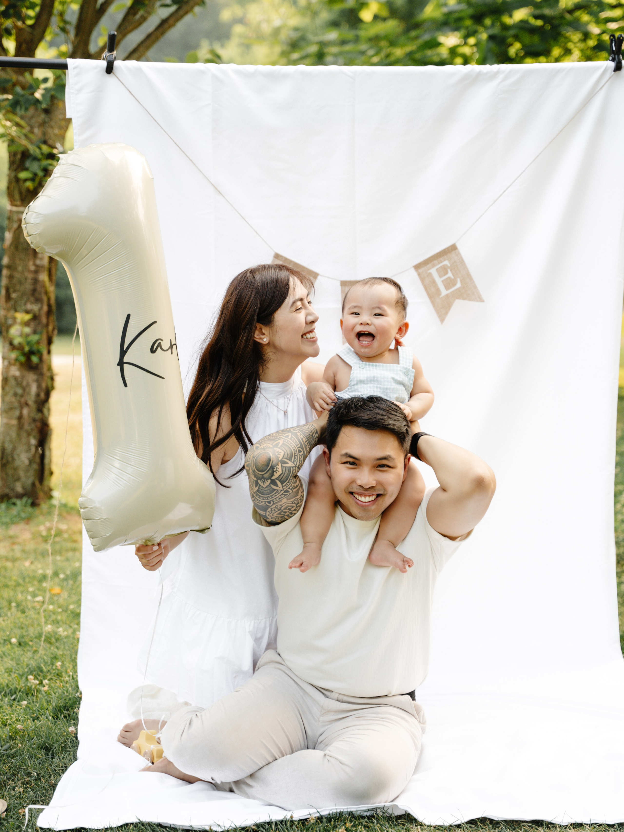 Your family/engagement/maternity photographer