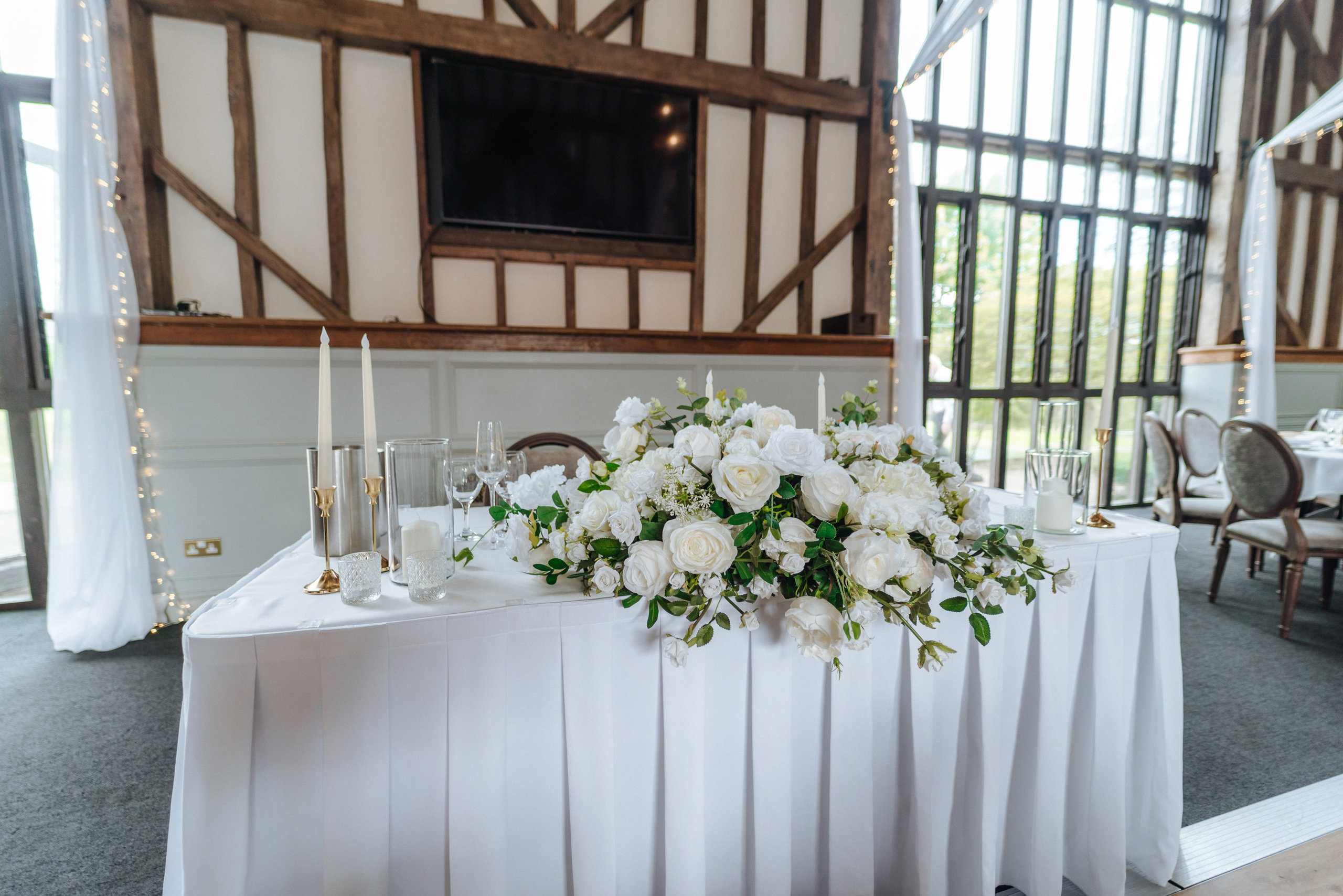 Wedding at Essendon Country Club. Photographer in England Ekaterina Romanova