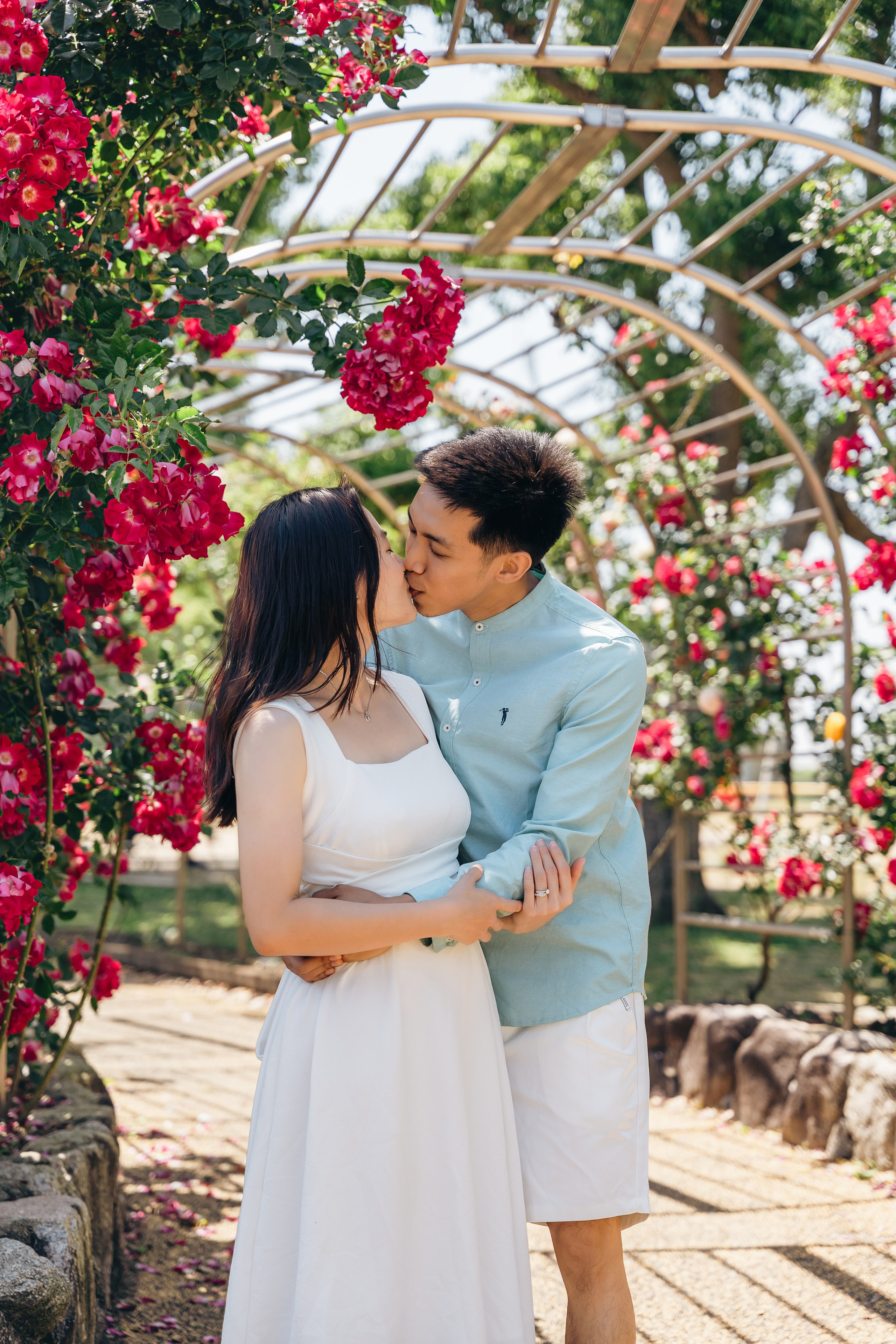 Fukuoka Couple Photoshoot: Roses, Totoro Forest & Sunset Love Story