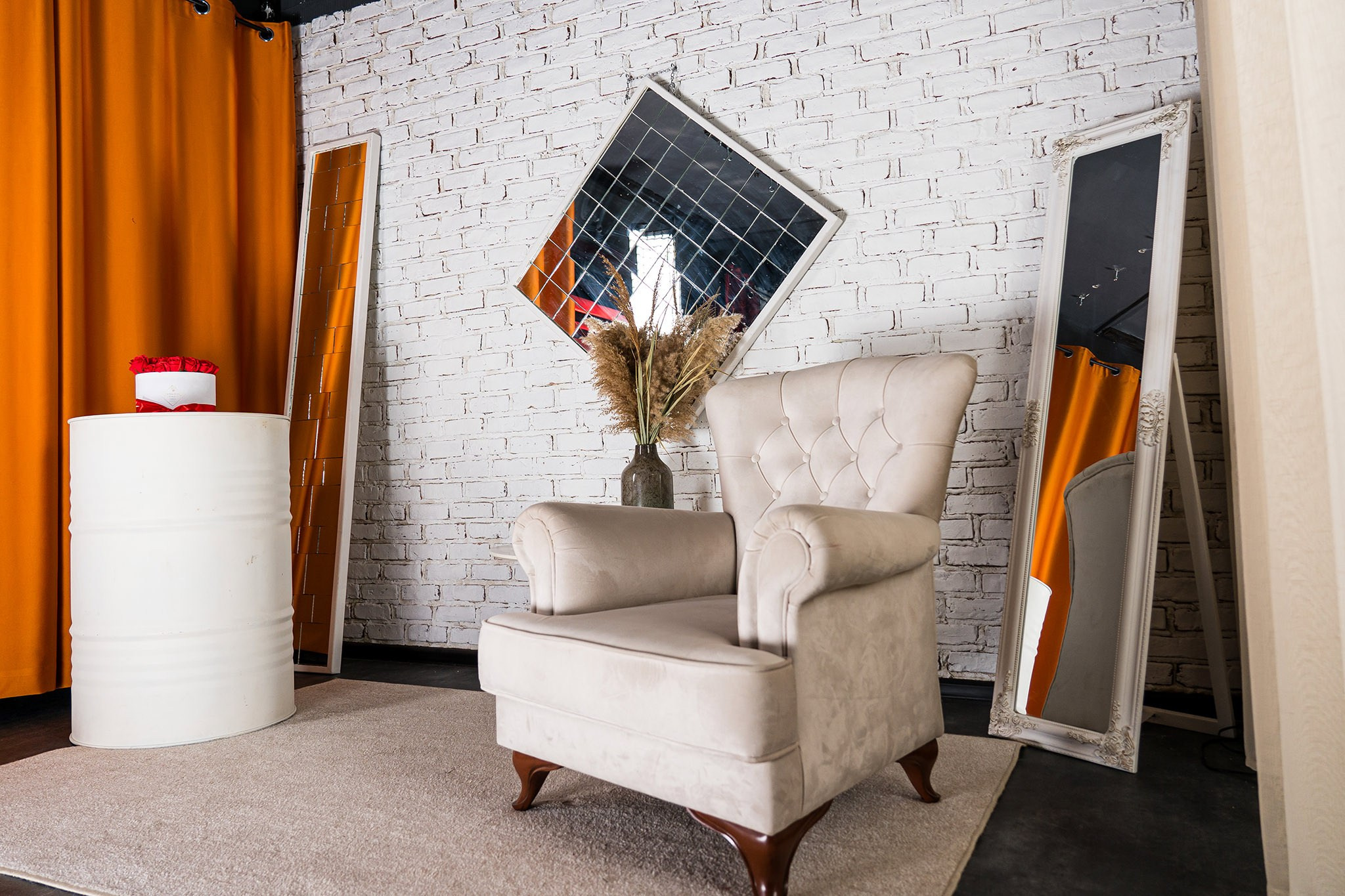 Prezentare studio foto personal Galati. Setup decoruri. Studio foto Galati sexy — boudoir fotograf freelancer Florin Costache