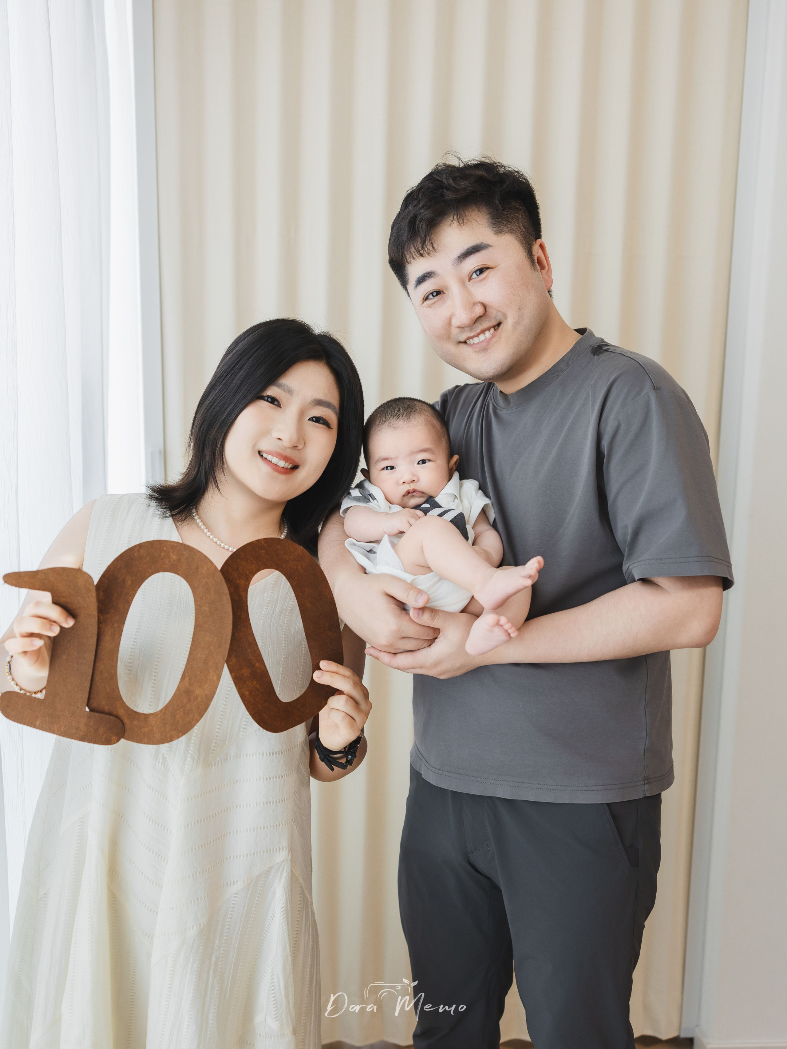 100-Day Baby Photos at Home | Shanghai Family Photographer