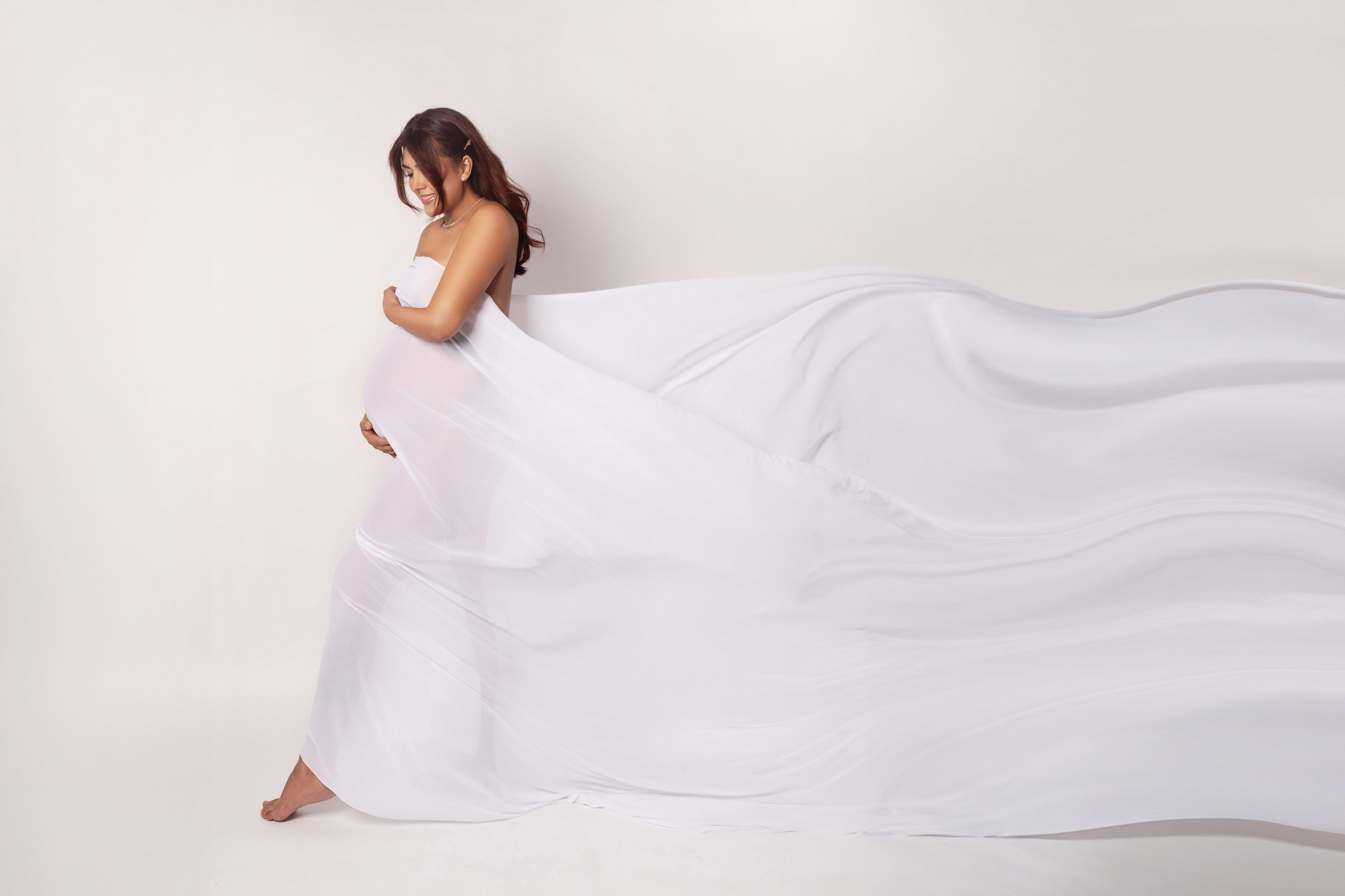 Photo shoot in minimalist style. Professional photographer in Spain