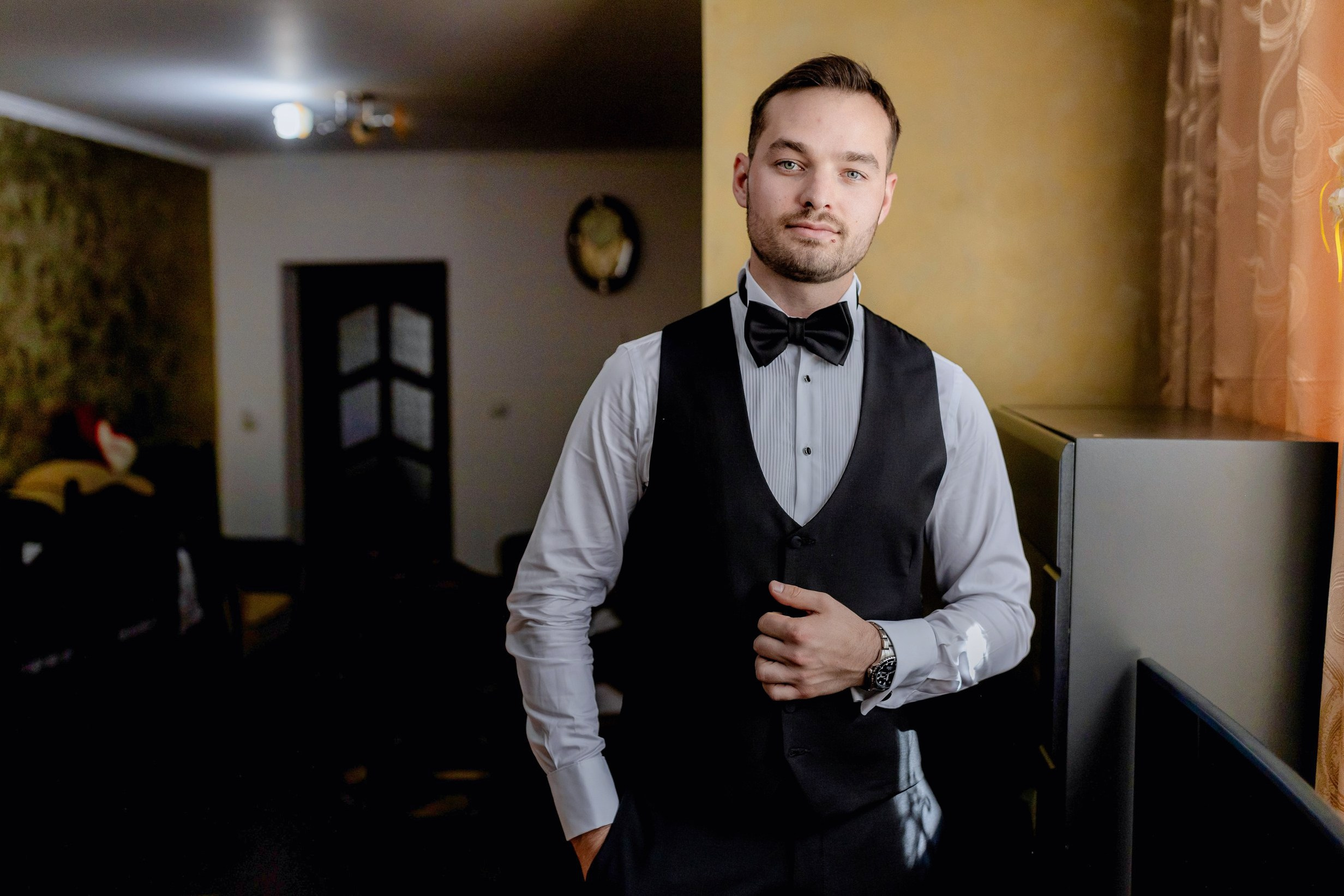 - nunta--fotograf-profesionist-botosani - fotografie-nunta-romantica - imagini-nunta-in-natura-alin-chirila-fotograf - fotografii-cuplu-indragostit-nunta-botosani - sedinta-foto-miri-andrei-iustina-alinofotostudio - amintiri-din-nunta-realizate-de-fotograf-profesionist - povestea-nuntii-andrei-si-iustina-in-imagini-alinofotostudio-fotograf evenimente- evenimente Botoșani -fotograf Suceava - fotograf Iași- servicii foto. servicii foto Botoșani. servicii foto video Botoșani. fotograf nunta. fotograf evenimente. fotograf nunta Botoșani. Alin chirila. Alin chirila fotograf. Alinofotostudio.- servicii foto. servicii foto Botoșani. servicii foto video Botoșani. fotograf nunta. fotograf evenimente. fotograf nunta Botoșani. Alin chirila. Alin chirila fotograf. Alinofotostudio.fotograf stare civilă,poze stare civilă,album foto stare civilă,servicii foto suceava,fotograf evenimente suceava,fotograf nuntă suceava,poze cununie civilă,ședință foto stare civilă,sesiune foto suceava,fotograf profesionist suceava,fotograf botosani,stare civila botosani,alinofotostudio,alin chirila fotograf.servicii foto. servicii foto Botoșani. servicii foto video Botoșani. fotograf nunta. fotograf evenimente. fotograf nunta Botoșani. Alin chirila. Alin chirila fotograf. Alinofotostudio.fotograf stare civilă,poze stare civilă,album foto stare civilă,servicii foto suceava,fotograf evenimente suceava,fotograf nuntă suceava,poze cununie civilă,ședință foto stare civilă,sesiune foto suceava,fotograf profesionist suceava,fotograf botosani,stare civila povestitor prin fotografiebotosani,alinofotostudio,alin chirila fotograf,servicii foto. servicii foto Botoșani. servicii foto video Botoșani. fotograf nunta. fotograf evenimente. fotograf nunta Botoșani. Alin chirila. Alin chirila fotograf. Alinofotostudio.fotograf stare civilă,poze stare civilă,album foto stare civilă,servicii foto suceava,fotograf evenimente suceava,fotograf nuntă suceava,poze cununie civilă,ședință foto stare civilă,sesiune foto suceava,fotograf profesionist suceava,fotograf botosani,stare civila botosani,alinofotostudio,alin chirila fotograf,cununie religioasă botoșani,andreea și neculai,capela militară botoșani,foto conacul zăicești,fotograf nuntă botoșani,fotograf cununie religioasă,foto evenimente botoșani,poze cununie capela militară,ședință foto zăicești,fotograf profesionist botoșaniMire și mireasă – Sergiu & Liliana – ziua nunții, 2024 - Emoții în ziua nunții – Sergiu și Liliana - Dansul mirilor – fotografie artistică nuntă 2024 - Sedinta foto romantică în natură – Sergiu & Liliana - Rochia de mireasă și detalii de nuntă elegan-Album de cununie civilă Florin și Anda – Fotografii profesionale realizate de Alin Chirilă în Botoșani -fotograf prin fotografie-Ședință foto Trash the Dress pe muntele Rarău cu Iulian și Iuliana – fotografie de cuplu, natură montană, emoție autentică surprinsă de Alin Chirilă, povestitor prin fotografie.- "Iulian și Iuliana pe crestele Rarăului – fotografie Trash the Dress în natură" - "Cuplu îmbrățișat la apus pe muntele Rarău – ședință foto după nuntă" - "Rochie de mireasă în vânt pe munte – Trash the Dress Rarău-1. Iulian și Iuliana pe muntele Rarău – ședință foto Trash the Dress în natură, cu peisaj montan spectaculos 2. Cuplu în îmbrățișare pe Rarău – emoție autentică surprinsă după nuntă 3. Rochie de mireasă în bătaia vântului – fotografie artistică Trash the Dress în munți 4. Mire și mireasă privind spre orizont – dragoste și libertate pe muntele Rarău 5. Iuliana zâmbind în rochia de mireasă – portret în natură, Trash the Dress 6. Iulian ținându-și mireasa de mână – ședință foto romantică pe munte 7. Detaliu cu rochia pe stâncă – estetică naturală Trash the Dress Rarău 8. Cuplu în mers pe poteca Rarăului – fotografie simbolică de după nuntă 9. Apus de soare pe Rarău în spatele mirilor – imagine de poveste Trash the Dress 10. Iulian și Iuliana râzând împreună – momente autentice surprinse de Alin Chirilă, povestitor prin fotografie