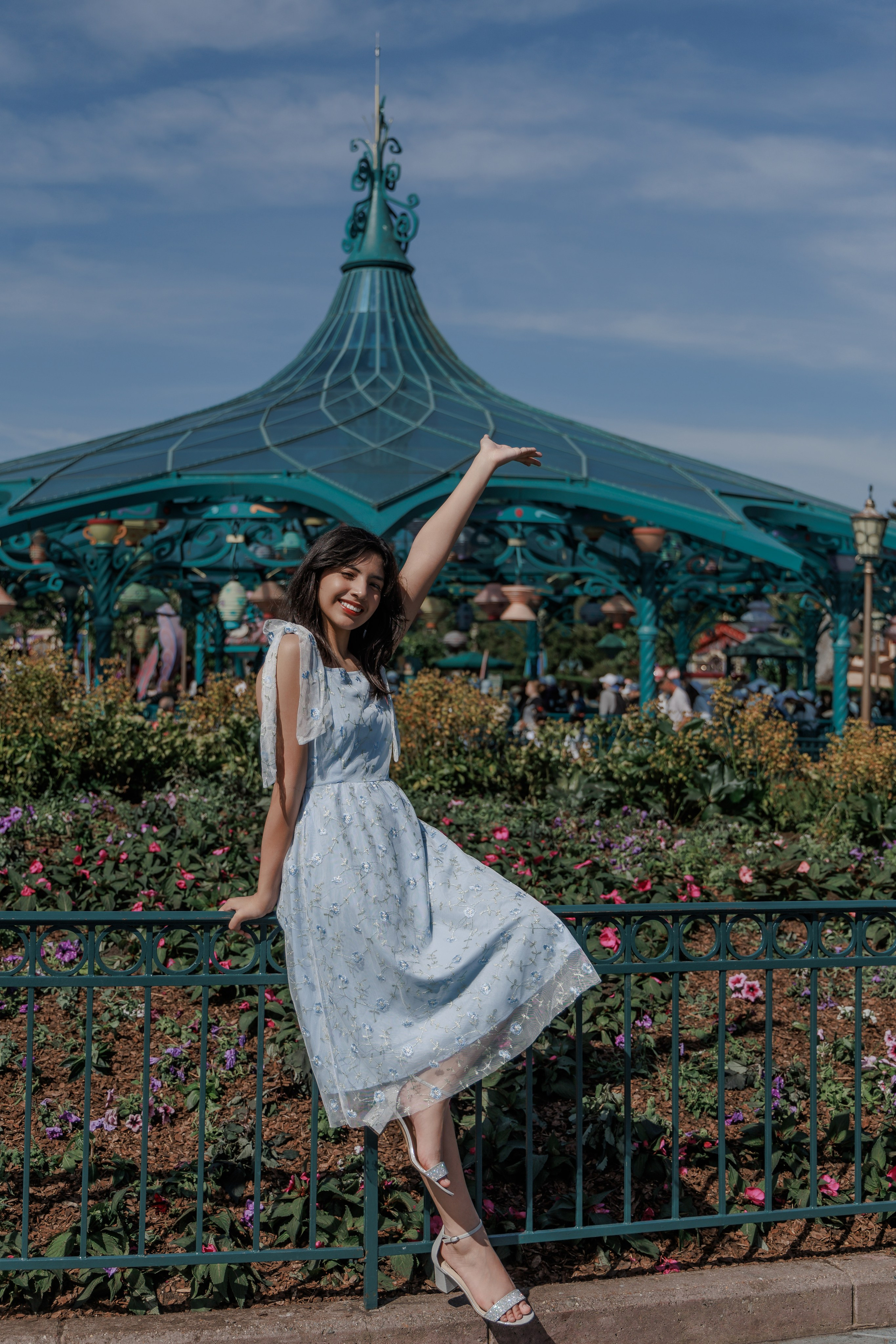 Magical Solo Photoshoot in Disneyland: Photos & Reels. Photographe à Paris