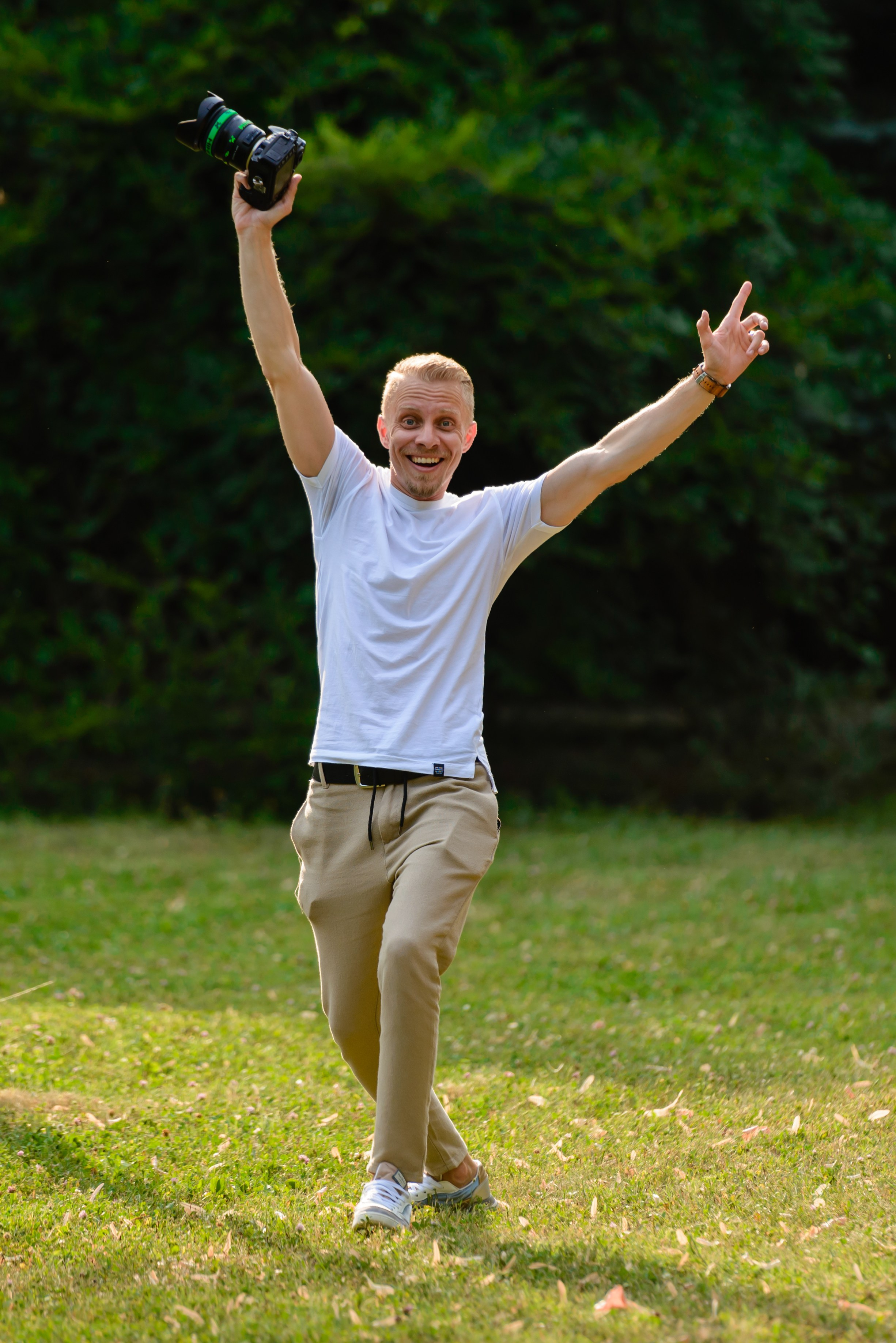 Despre Fotograf Cătălin Lazăr — Profesionist Evenimente. Cătălin Lazăr Photography — Fotografie de nuntă și evenimente premium în România și Europa