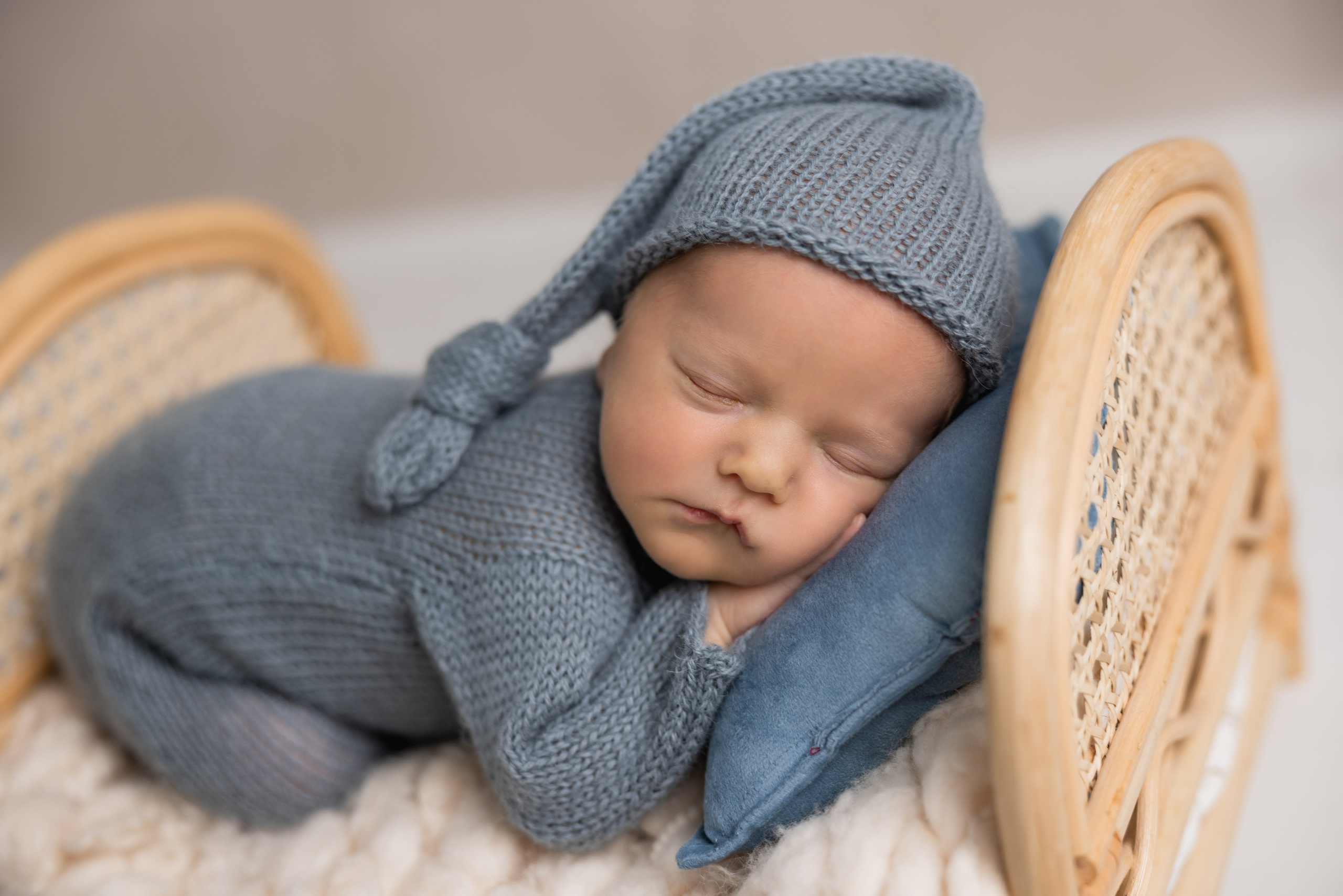Newbornshooting in Pforzheim und Umgebung. Neugeborenenfotografie Pforzheim Katharina Jozic