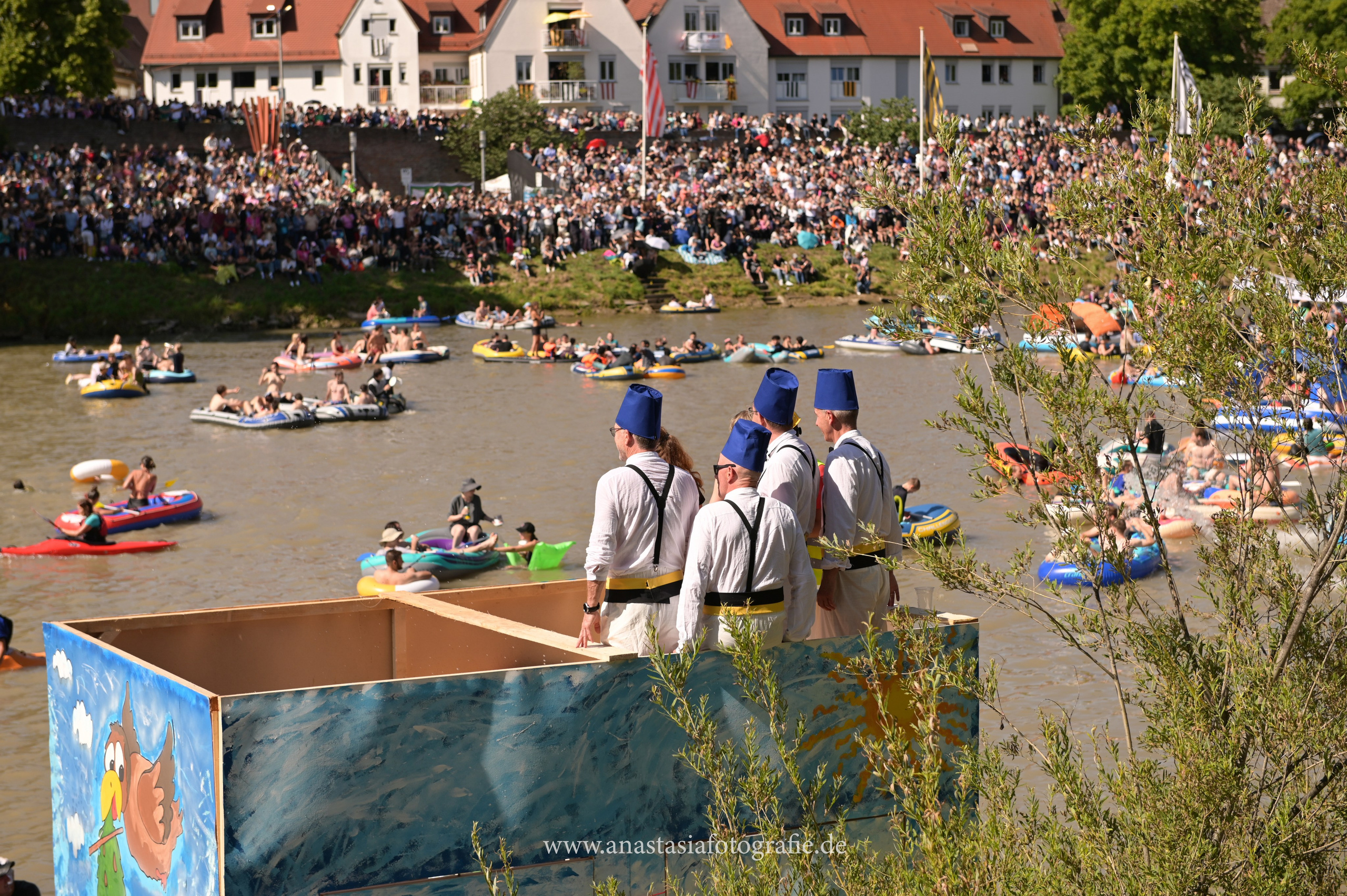 Nabada Ulm 2025. Newbornfotograf Kinderfotograf Ulm Familienfotograf Anastasia Neu-Ulm