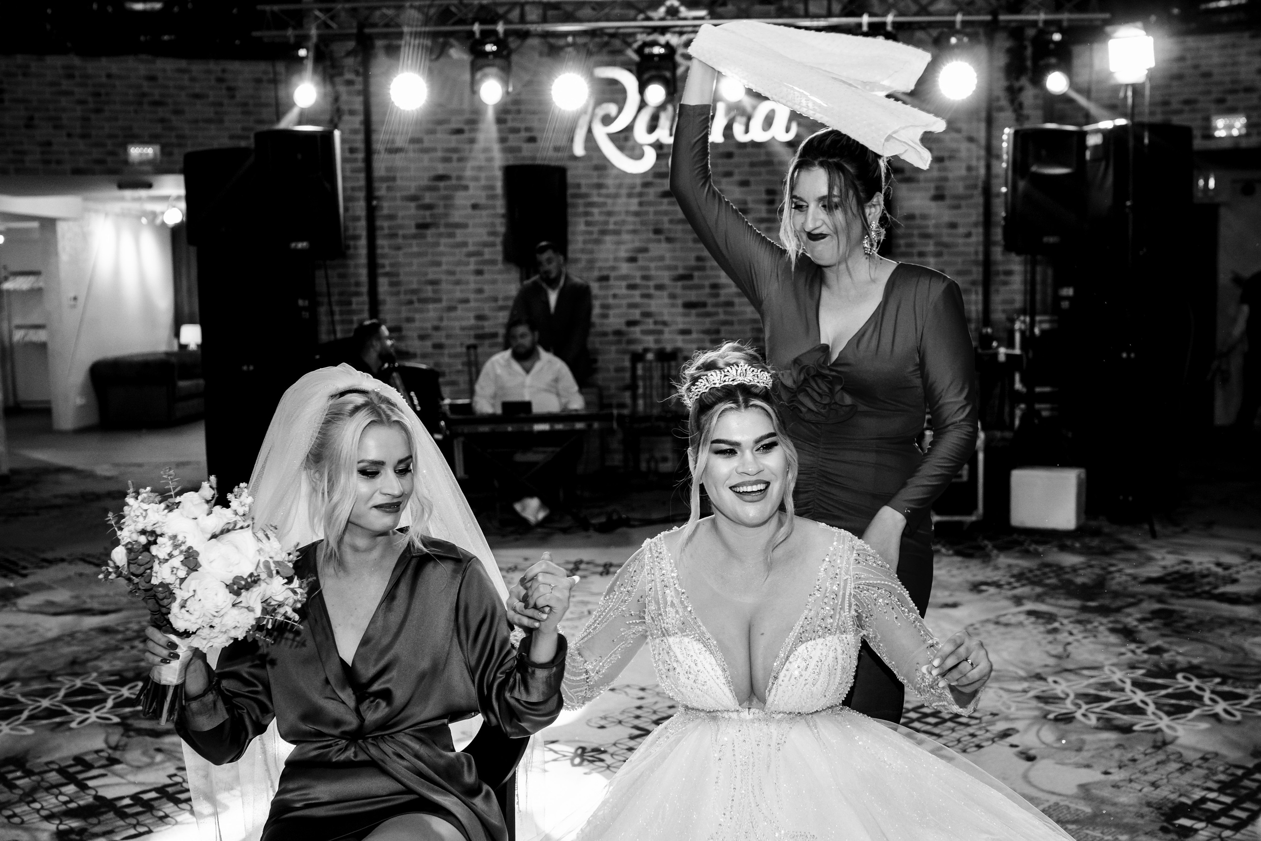 Andreea, Damian si Aris. Fotograf nunta si evenimente Giurgiu