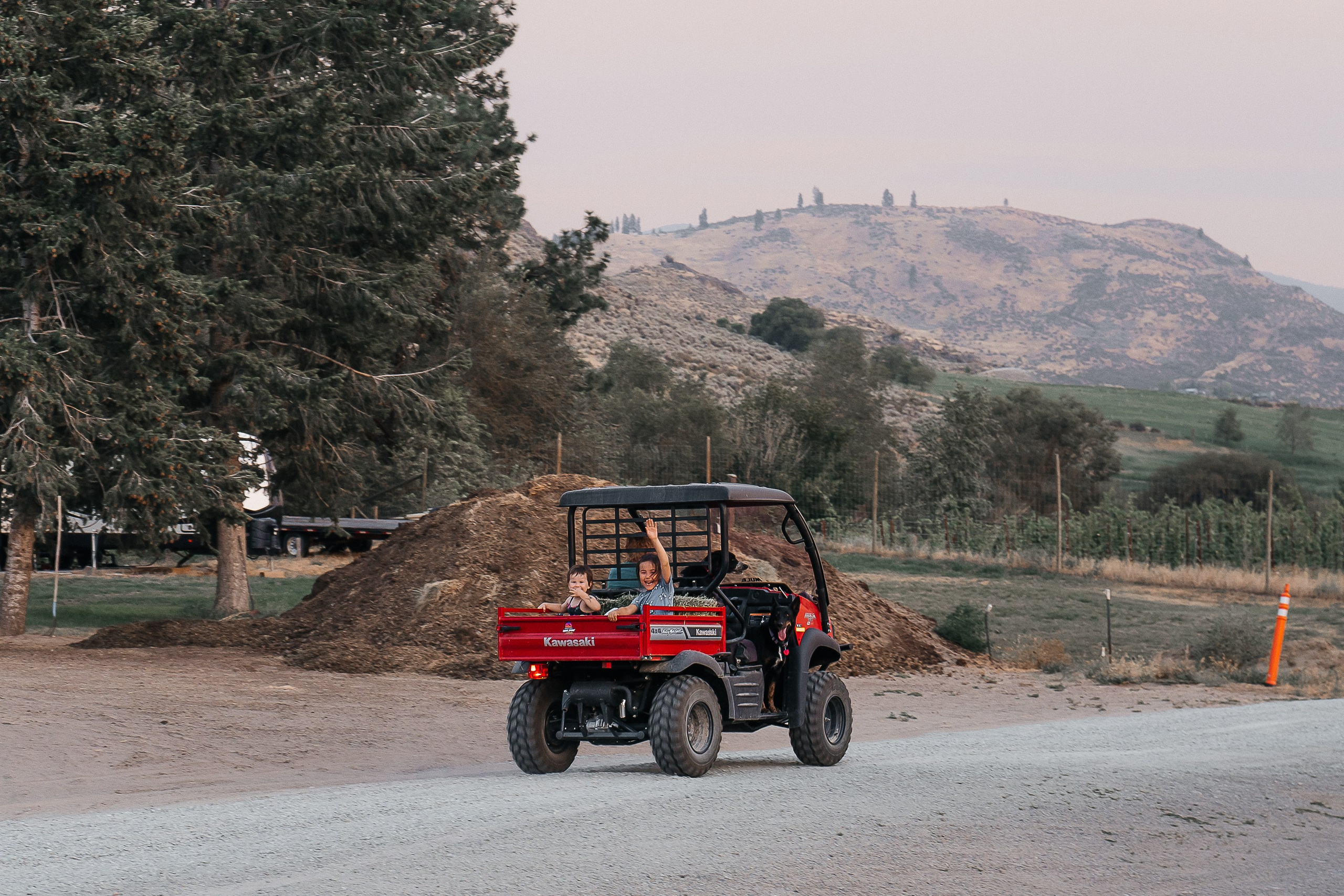 Classic portraits and lifestyleshots, magic moment during a session