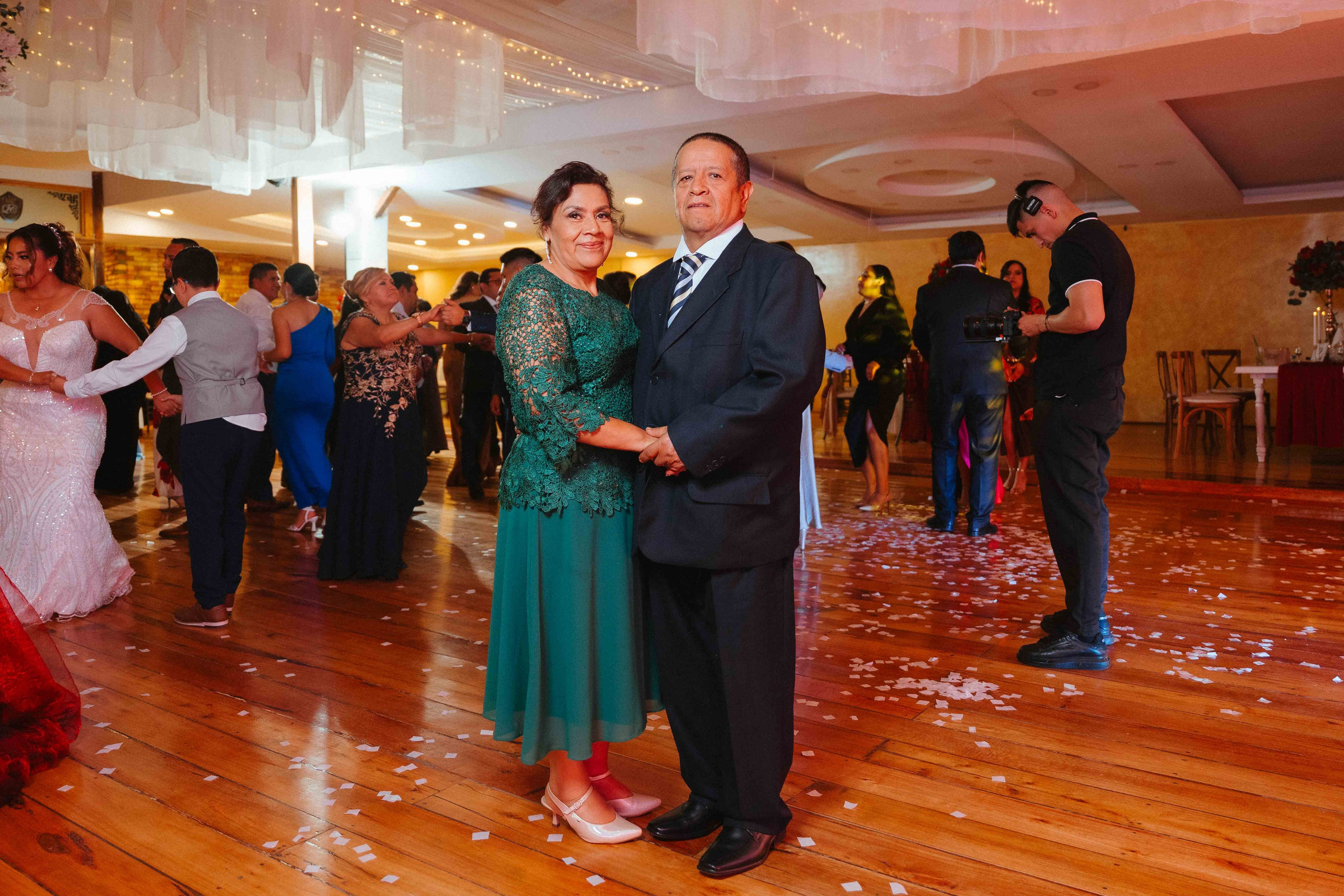 Ivan y Maria. Fotógrafo de bodas en Loja Ecuador | Piero Alvarez PH