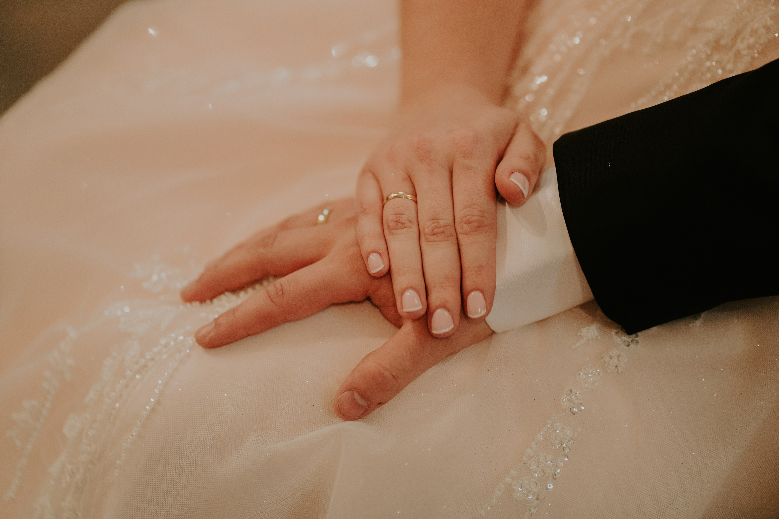 Trzy Drzewa: wspaniała uroczystość Wiktorii i Kamila. Karkowskafoto - fotografia miłości